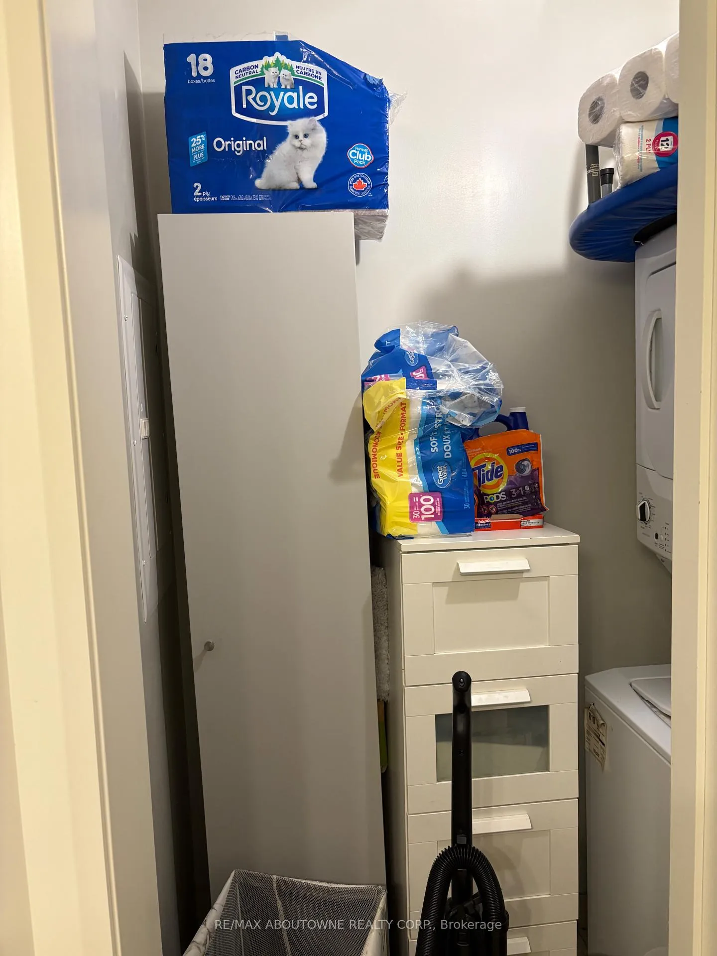 Photo 15 of Unit 419, 118 King Street E, Hamilton, Beasley — HOMEH