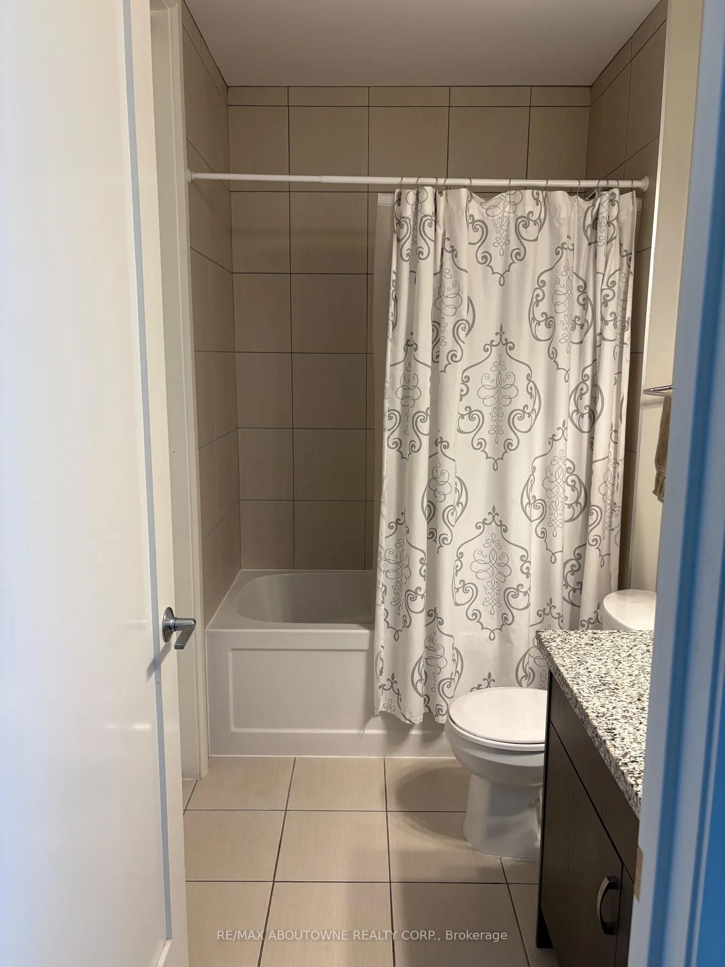 Photo 18 of Unit 419, 118 King Street E, Hamilton, Beasley — HOMEH