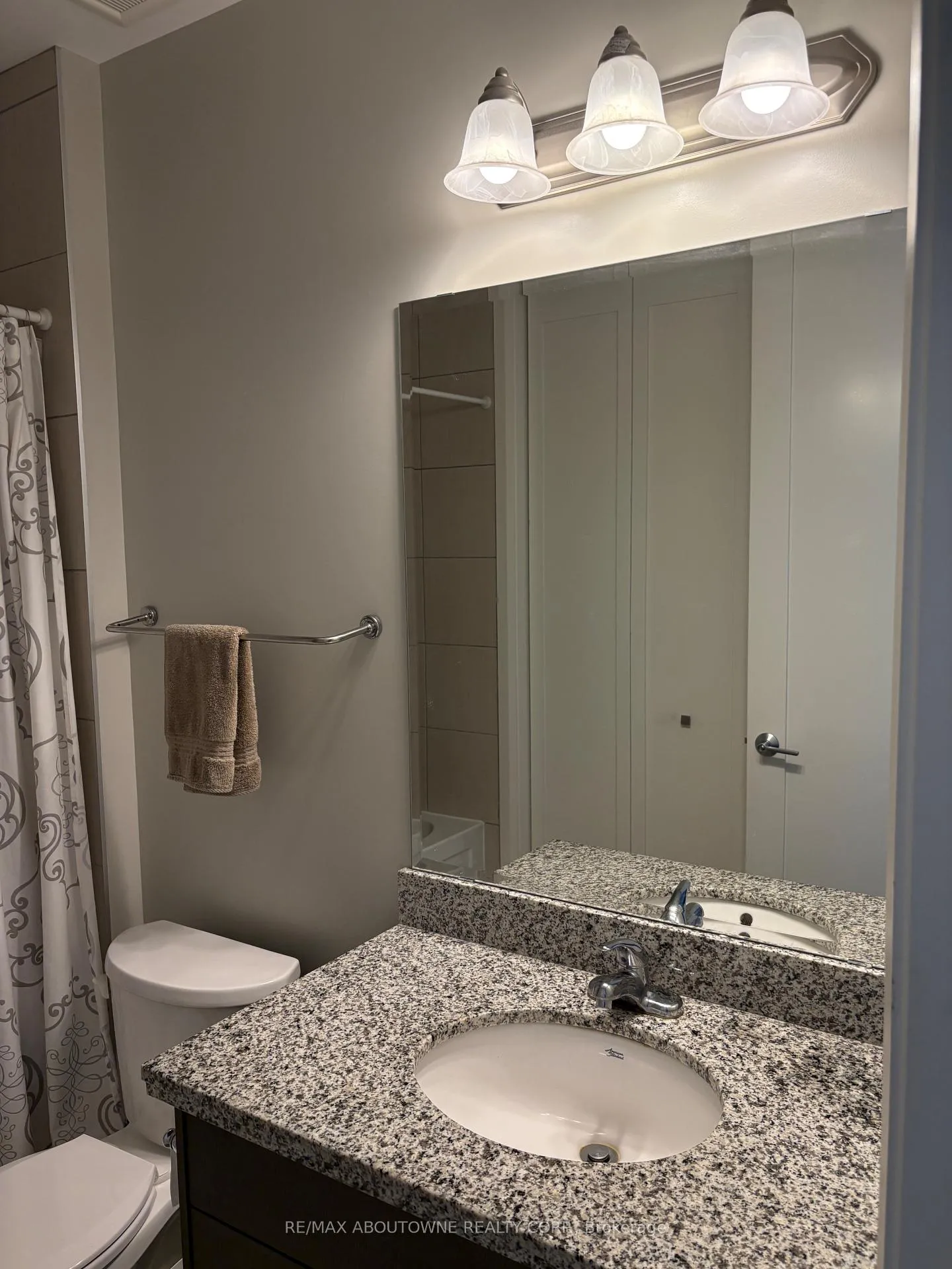 Photo 20 of Unit 419, 118 King Street E, Hamilton, Beasley — HOMEH