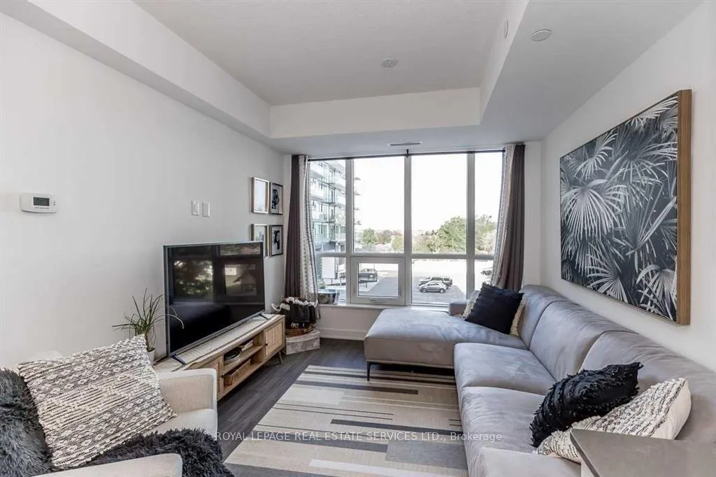 Photo 10 of Unit 203, 681 Yonge Street, Barrie, Painswick South — HOMEH