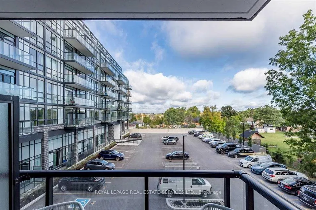 Photo 16 of Unit 203, 681 Yonge Street, Barrie, Painswick South — HOMEH