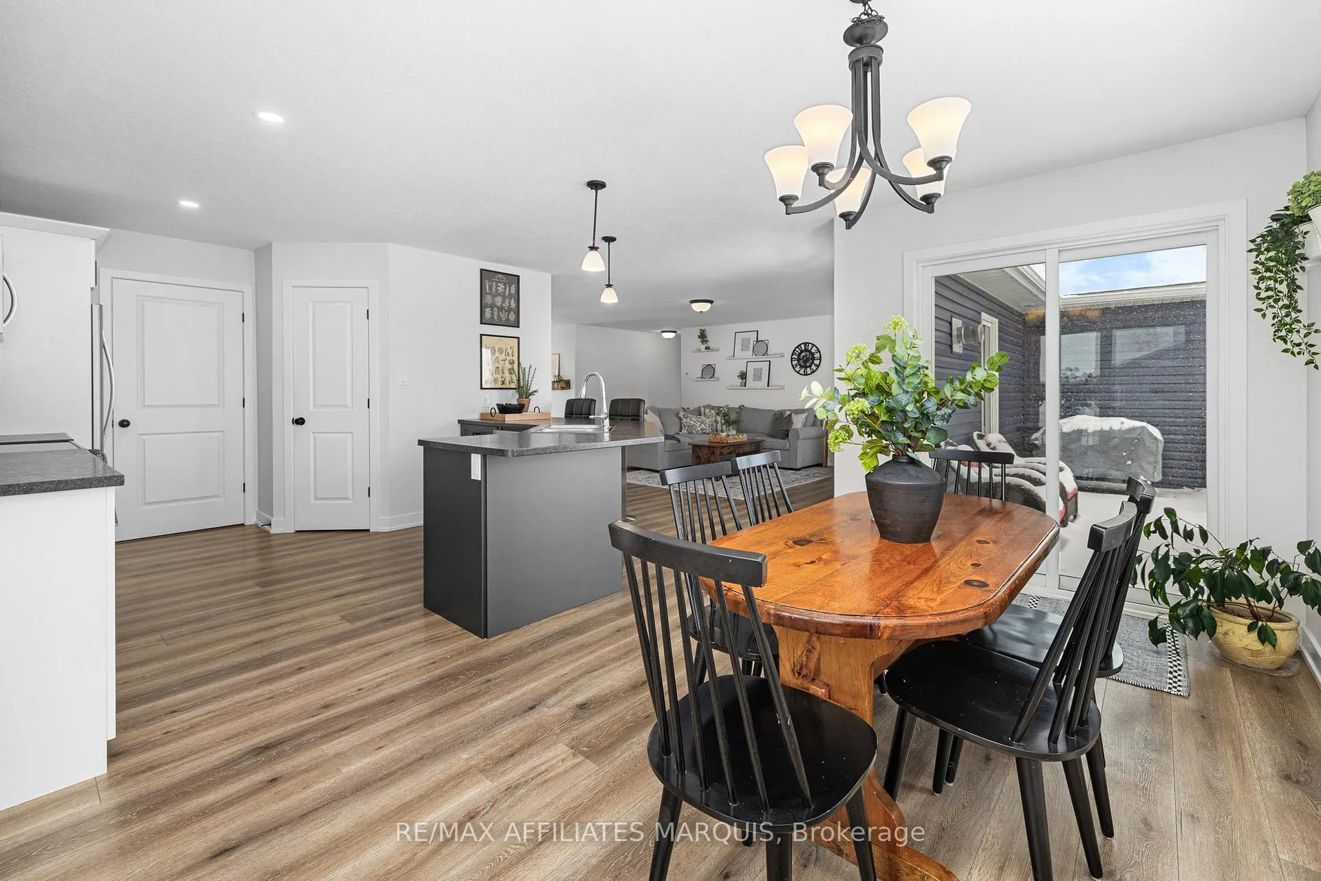 Photo 13 of 9 Joseph Way, Rideau Lakes, Rideau Lakes (South Elmsley) Twp — HOMEH