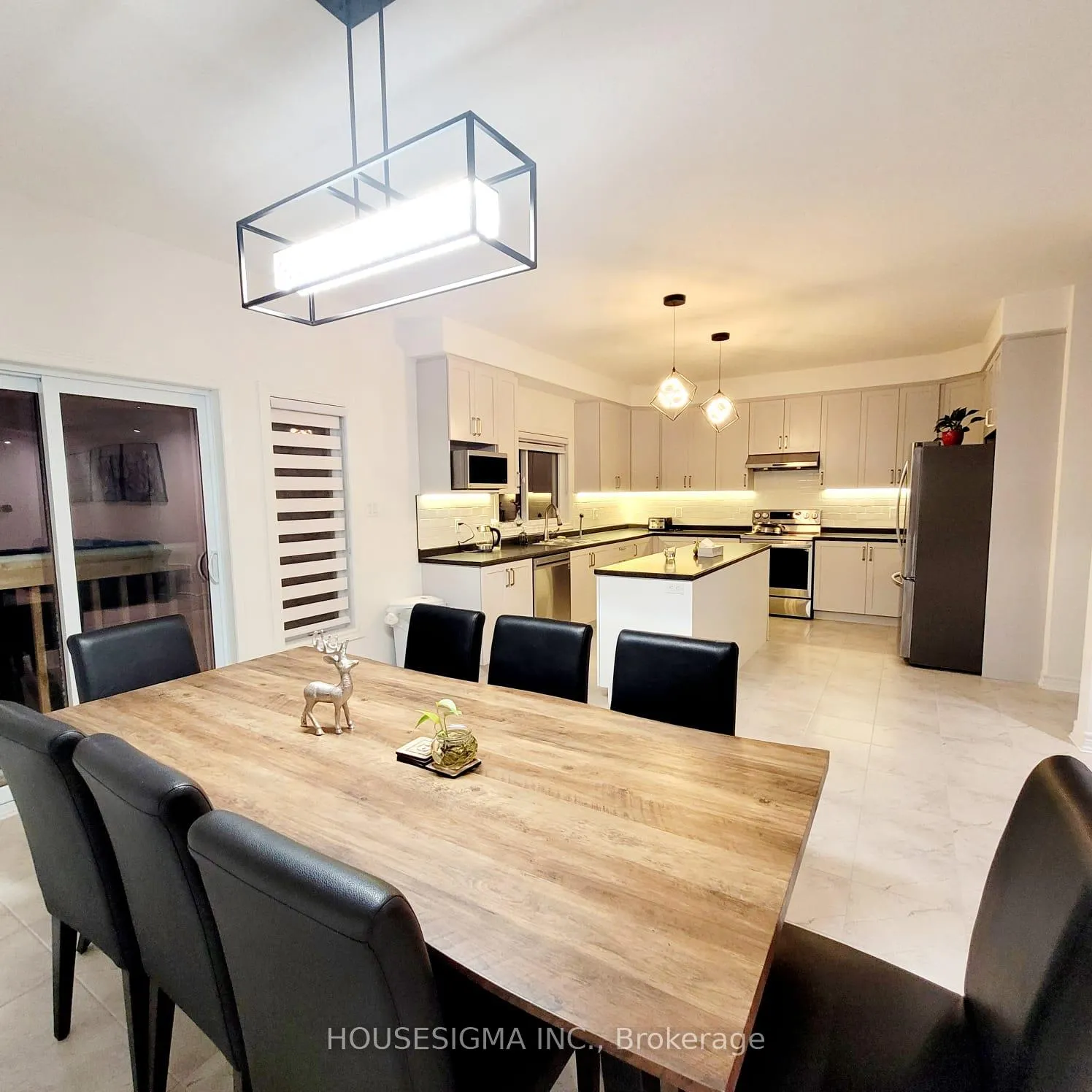 Photo 4 of 67 Maidens Crescent, Collingwood — HOMEH