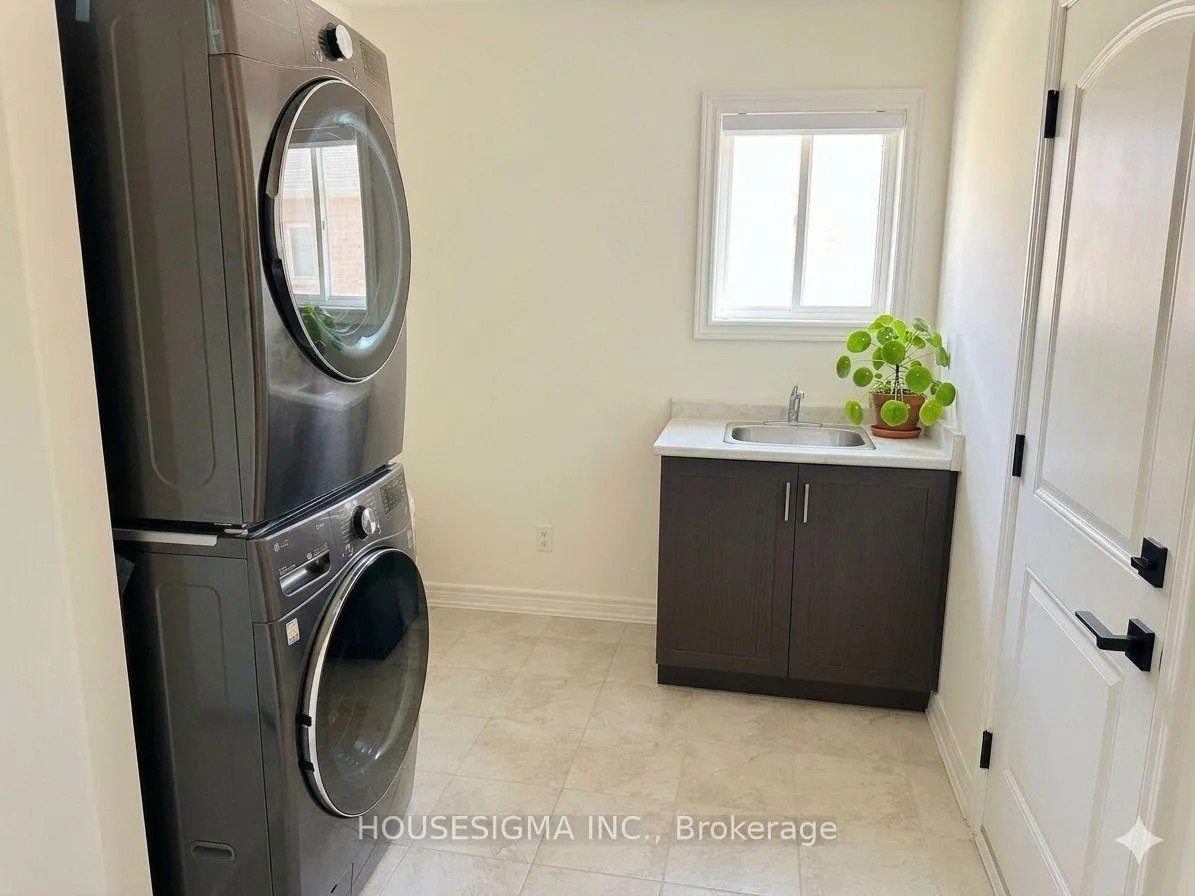 Photo 16 of 67 Maidens Crescent, Collingwood — HOMEH