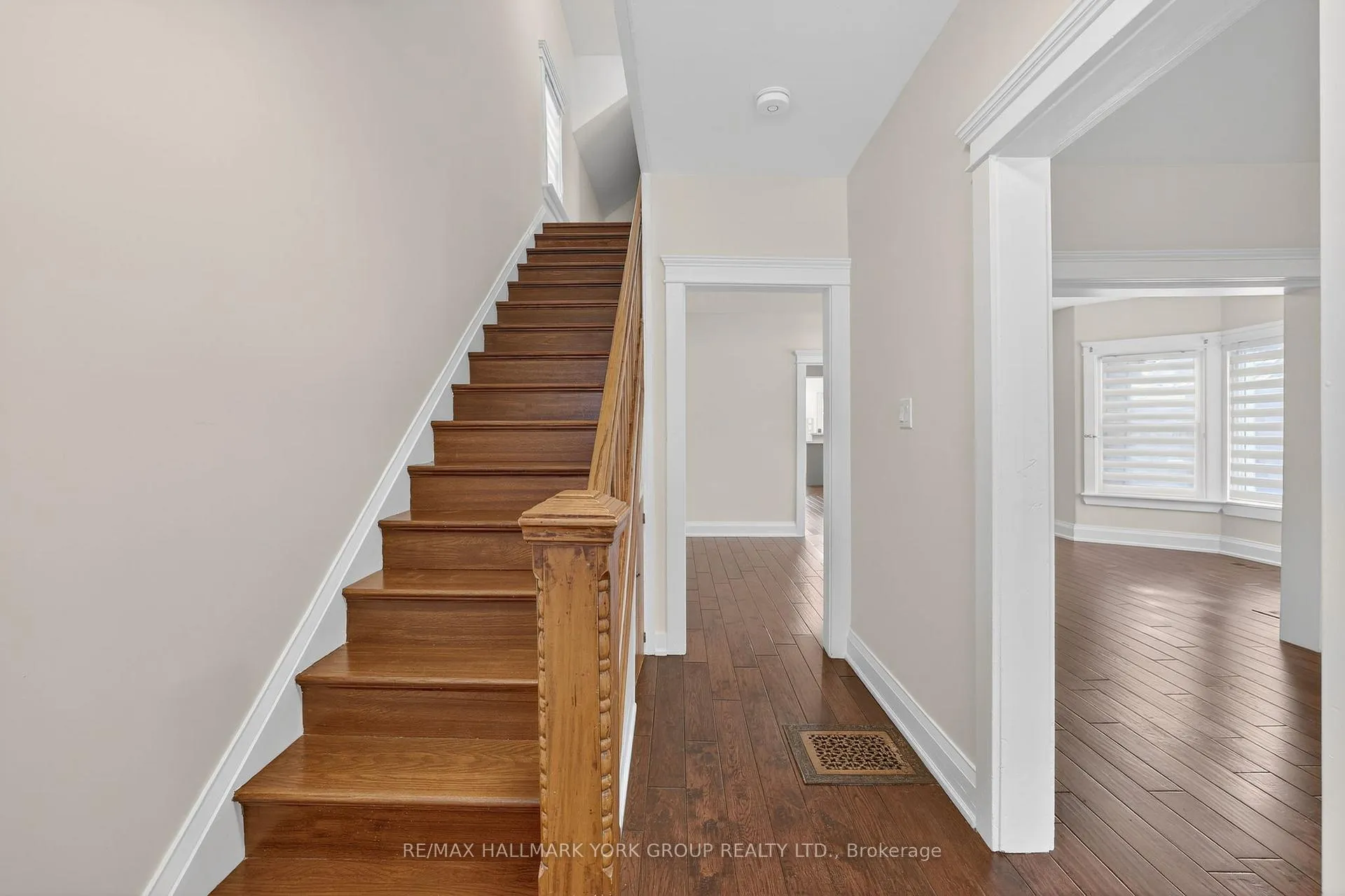 Photo 8 of 119 Temperance Street, Aurora, Aurora Village — HOMEH