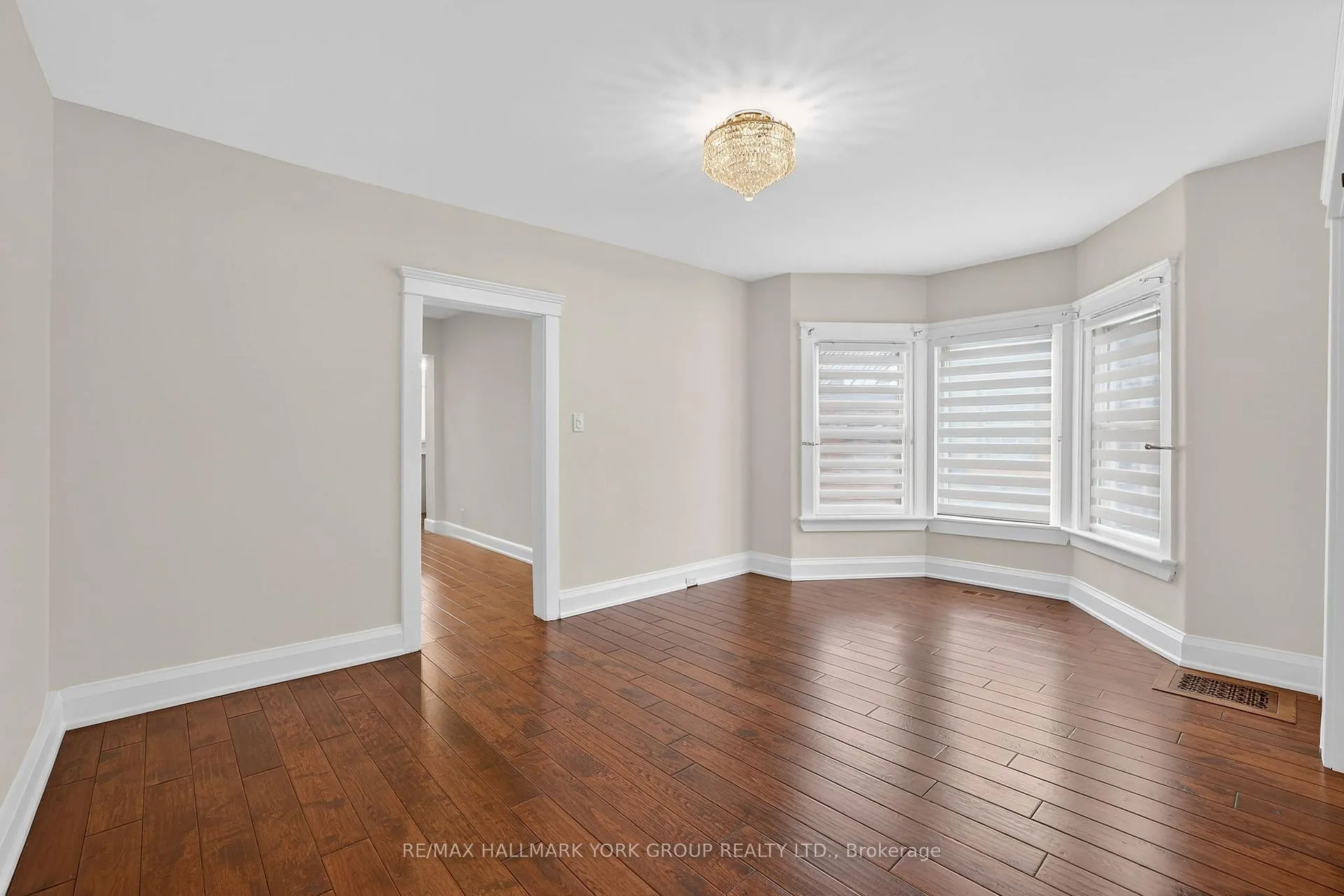 Photo 11 of 119 Temperance Street, Aurora, Aurora Village — HOMEH