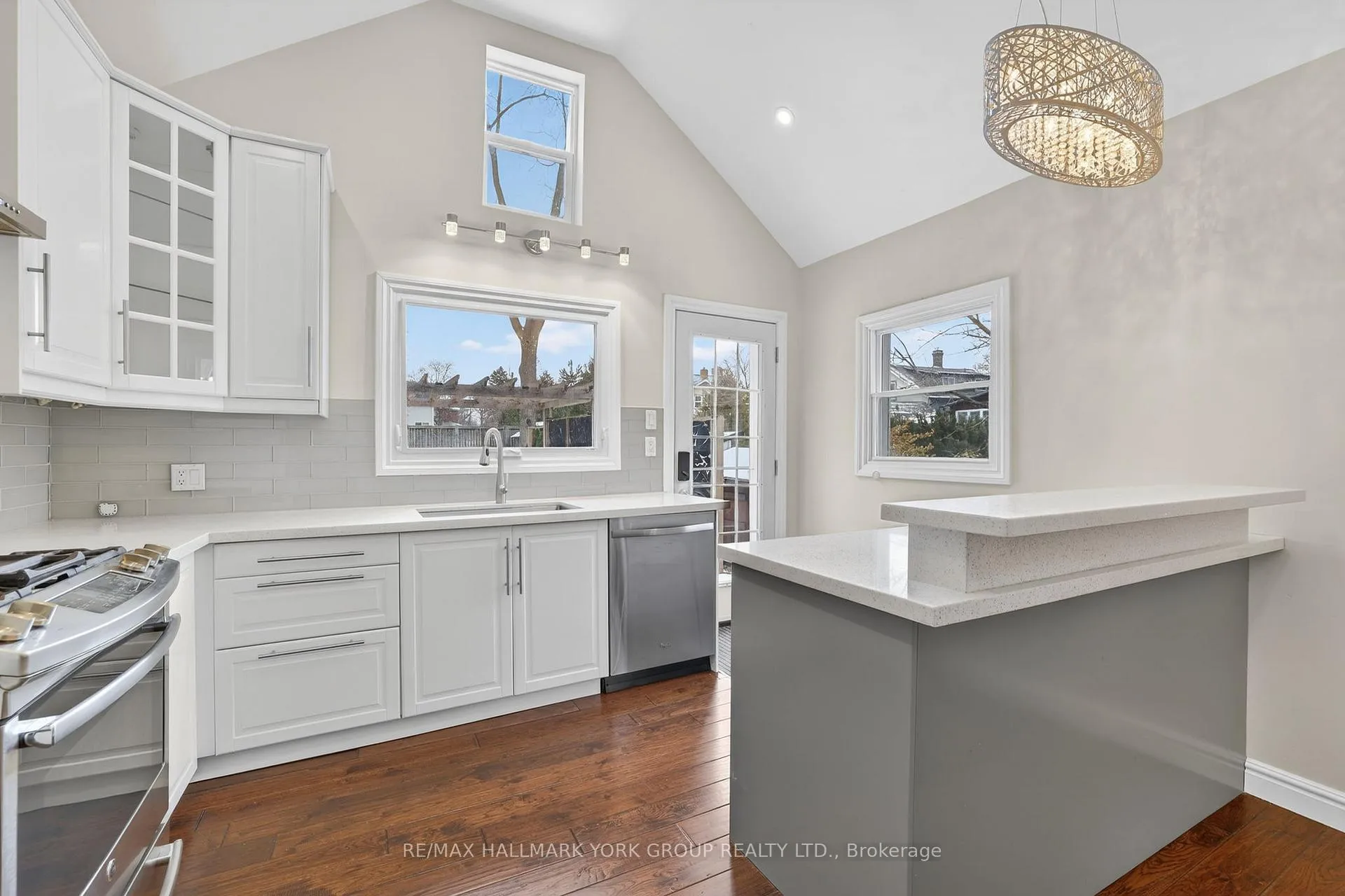 Photo 18 of 119 Temperance Street, Aurora, Aurora Village — HOMEH