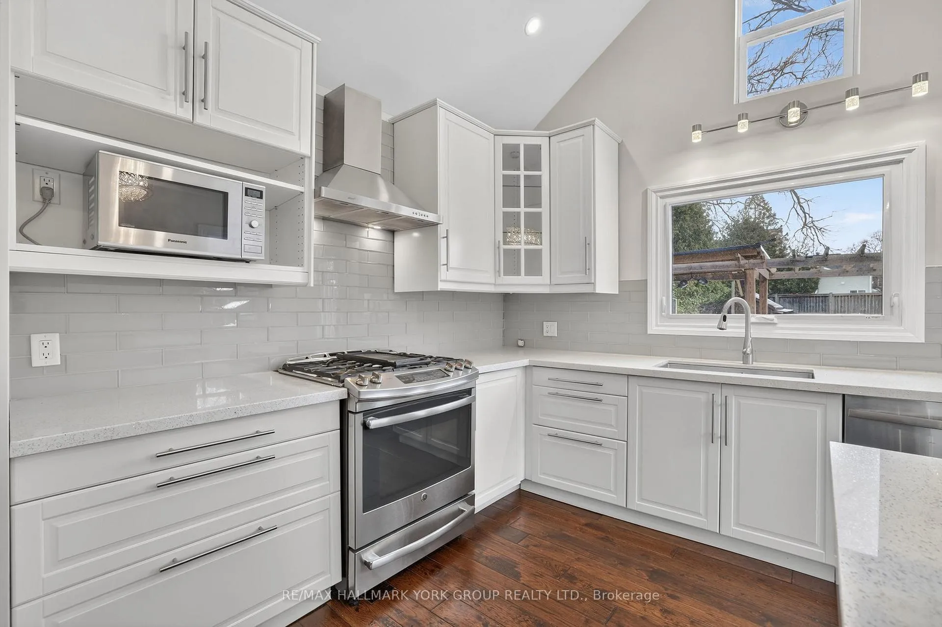 Photo 19 of 119 Temperance Street, Aurora, Aurora Village — HOMEH