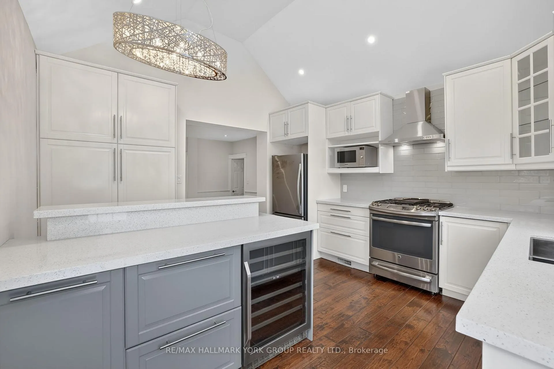 Photo 21 of 119 Temperance Street, Aurora, Aurora Village — HOMEH