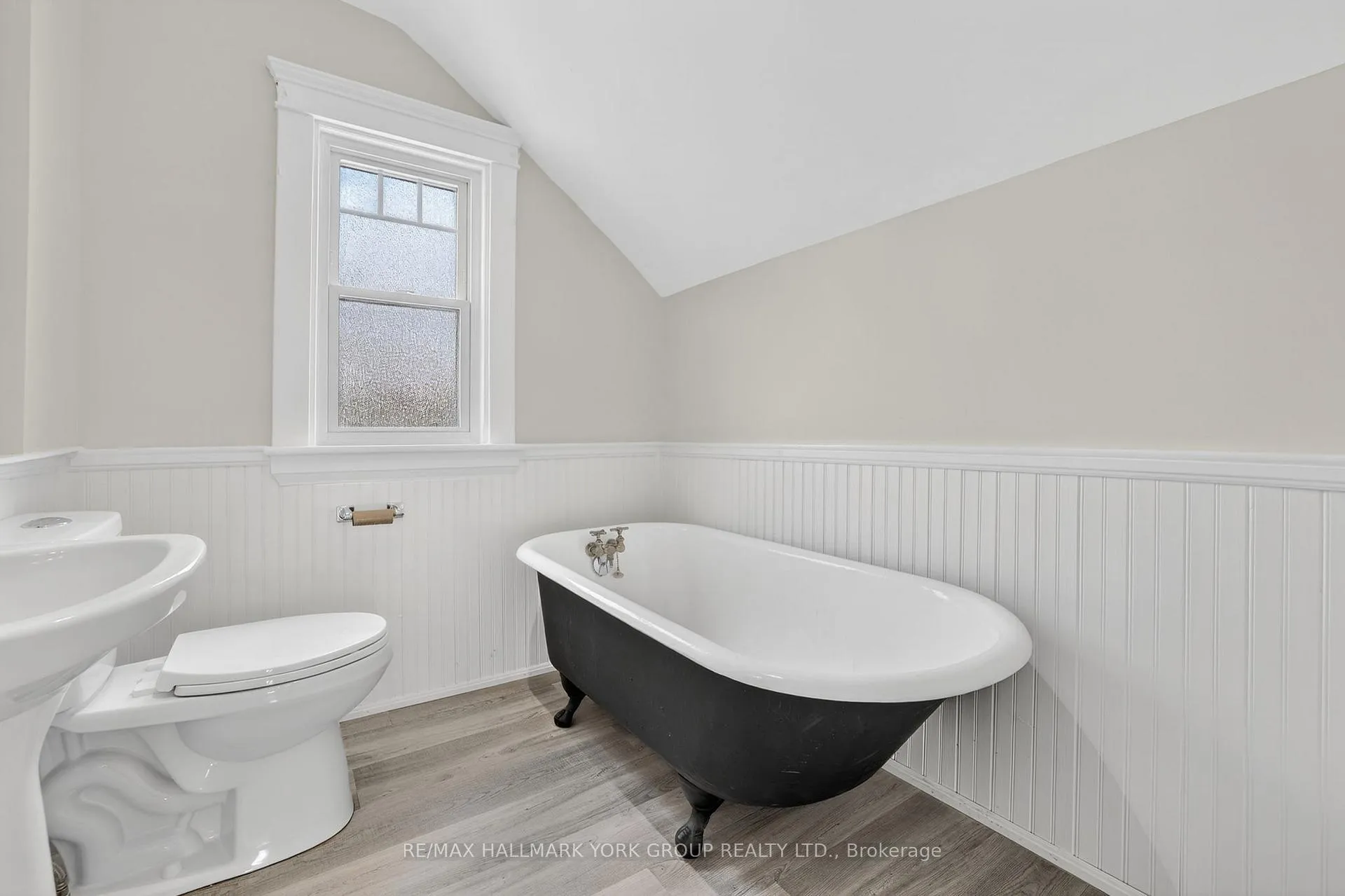 Photo 32 of 119 Temperance Street, Aurora, Aurora Village — HOMEH
