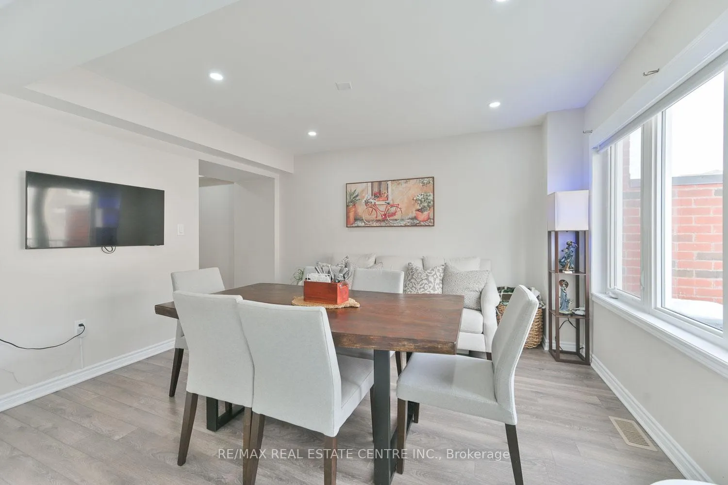 Photo 16 of 2785 Sapphire Drive, Pickering, Rural Pickering — HOMEH