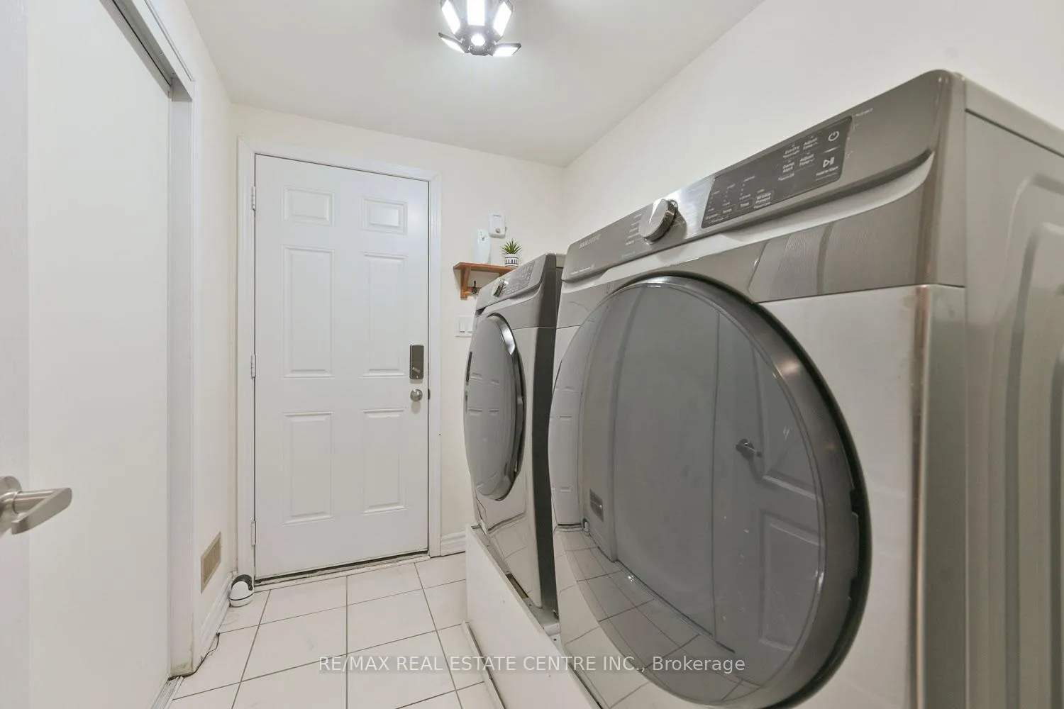 Photo 35 of 2785 Sapphire Drive, Pickering, Rural Pickering — HOMEH