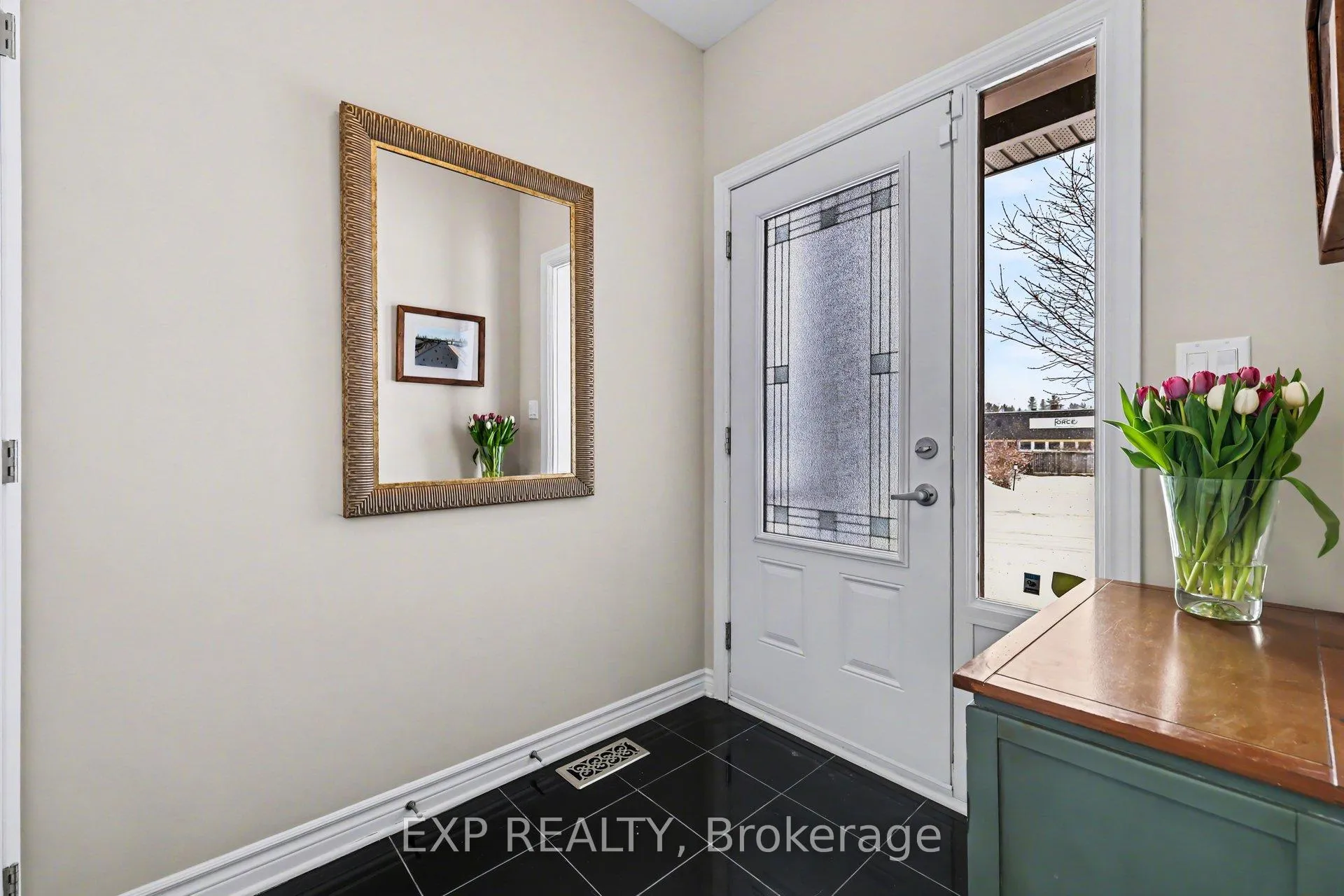 Photo 5 of 159 Loreka Court, Ottawa, Stittsville (North) — HOMEH