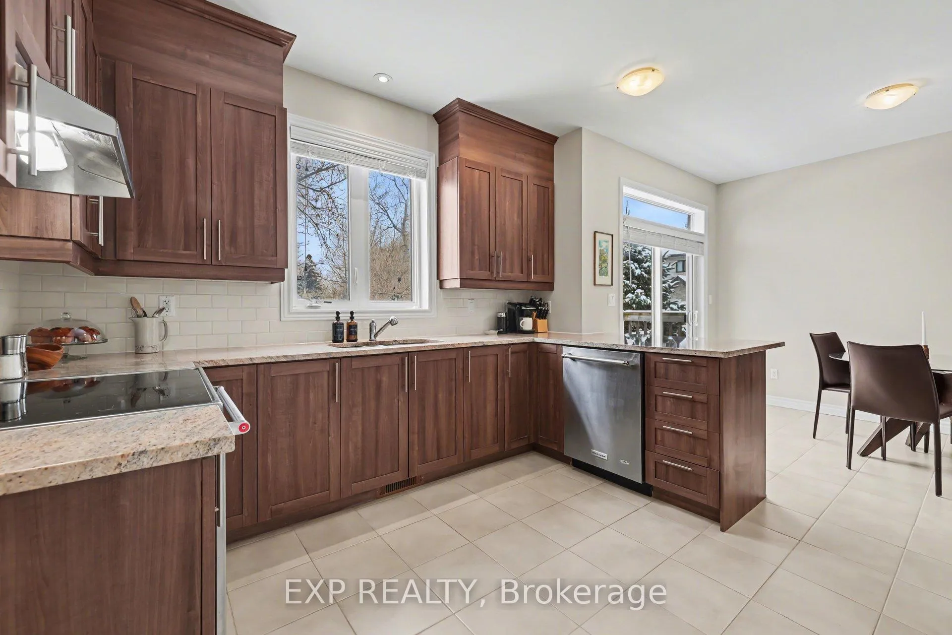 Photo 11 of 159 Loreka Court, Ottawa, Stittsville (North) — HOMEH