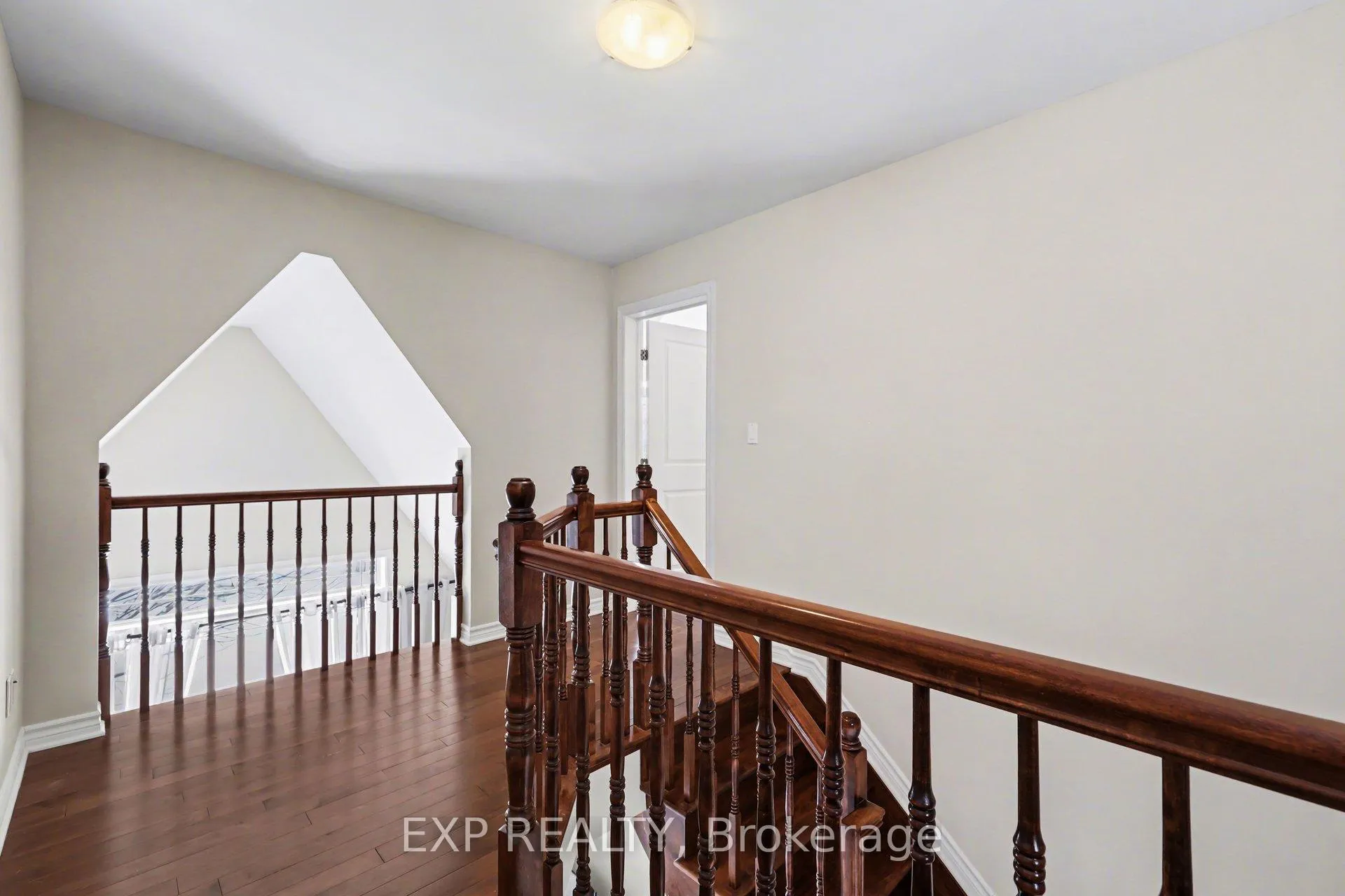 Photo 18 of 159 Loreka Court, Ottawa, Stittsville (North) — HOMEH