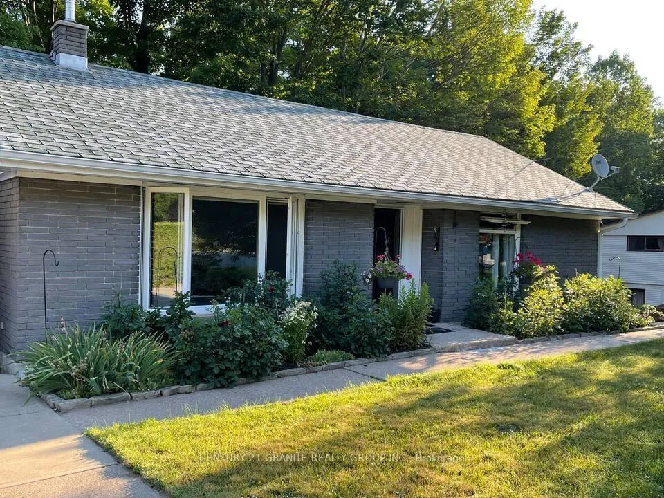 Photo 3 of 12 Forest Hill Road, Bancroft, Bancroft Ward — HOMEH