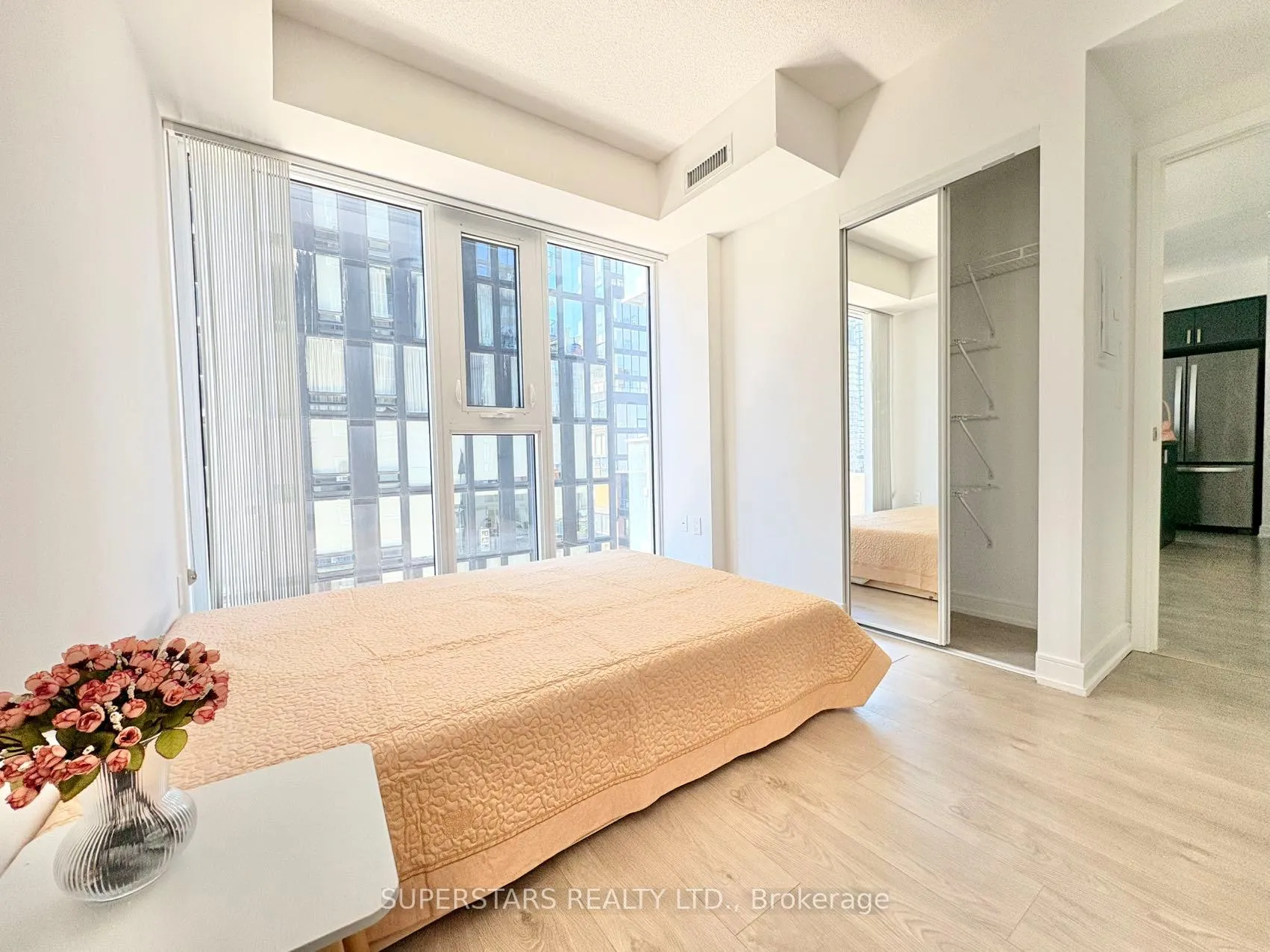 Photo 3 of Unit 1101, 50 Wellesley Street E, Toronto, Church-Yonge Corridor — HOMEH