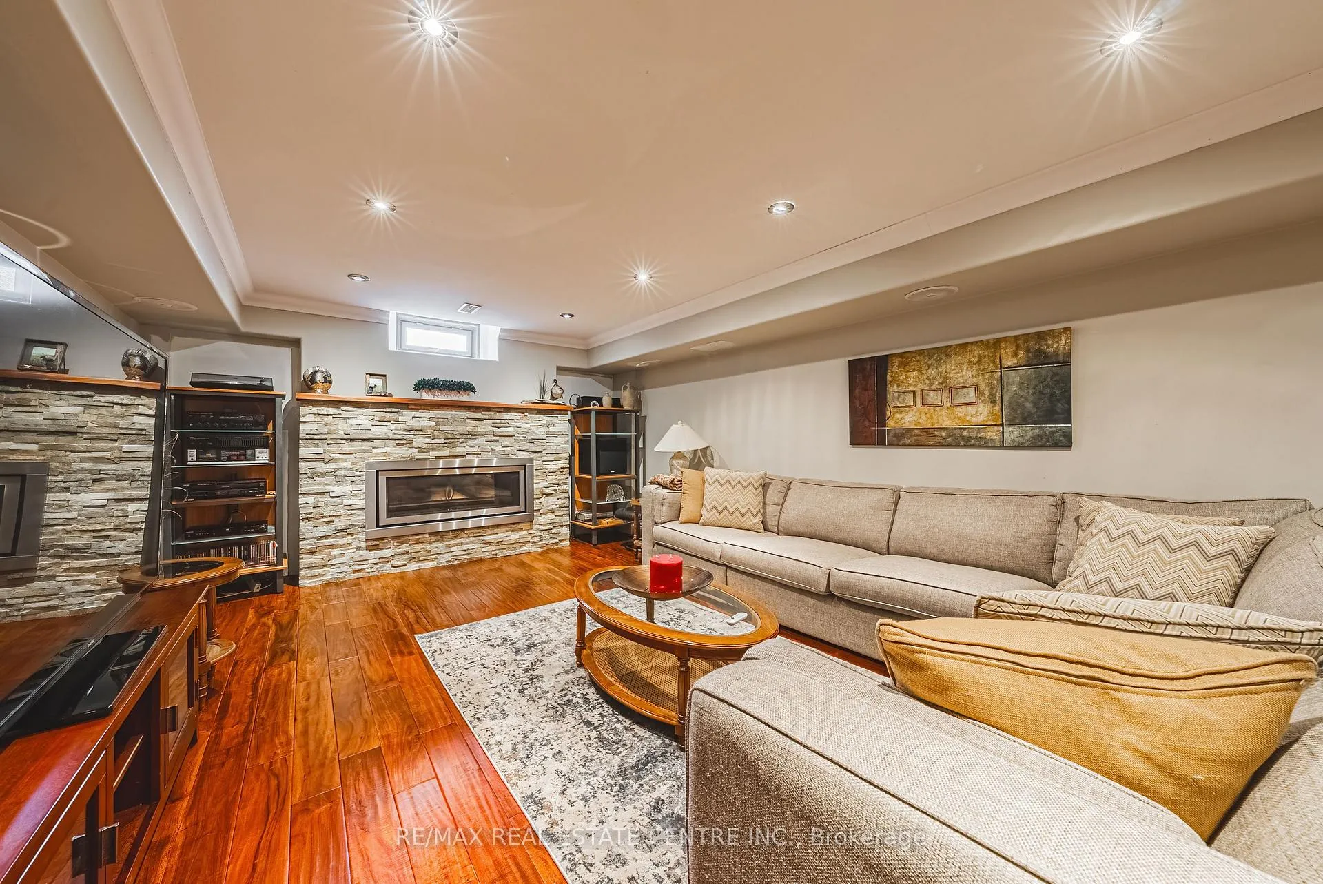 Photo 30 of 120 Valiant Circle, Hamilton, Binbrook — HOMEH