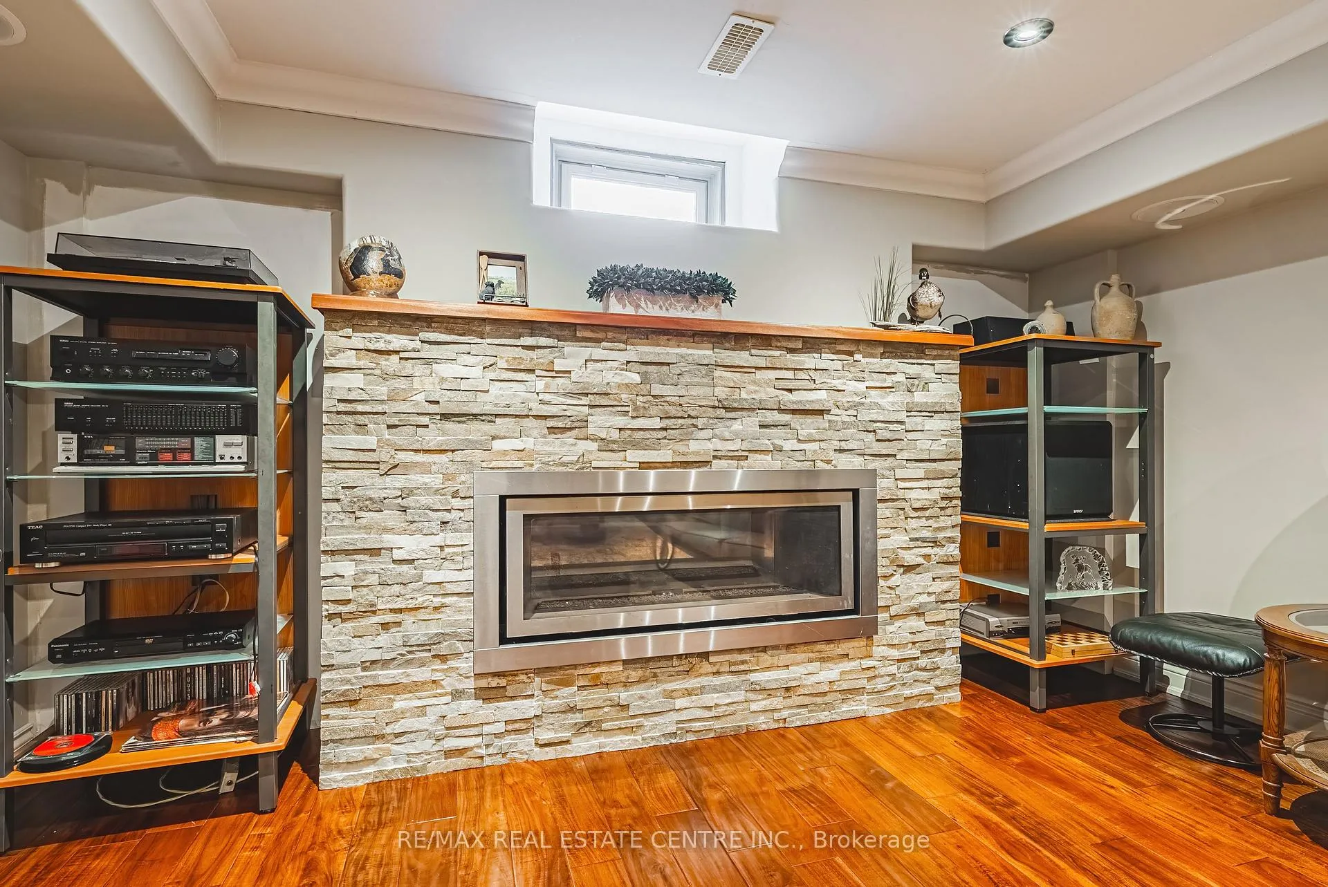 Photo 31 of 120 Valiant Circle, Hamilton, Binbrook — HOMEH