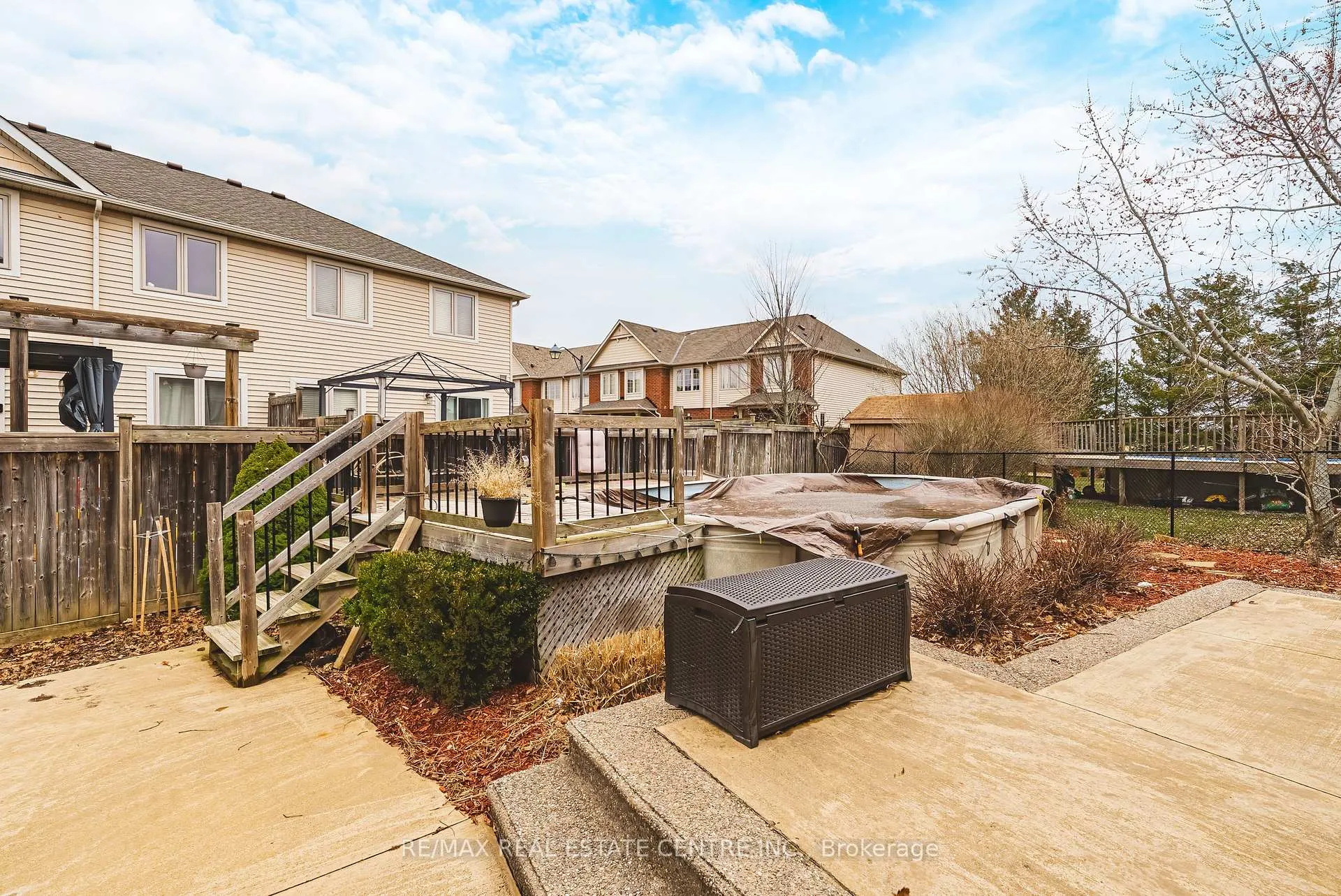 Photo 41 of 120 Valiant Circle, Hamilton, Binbrook — HOMEH