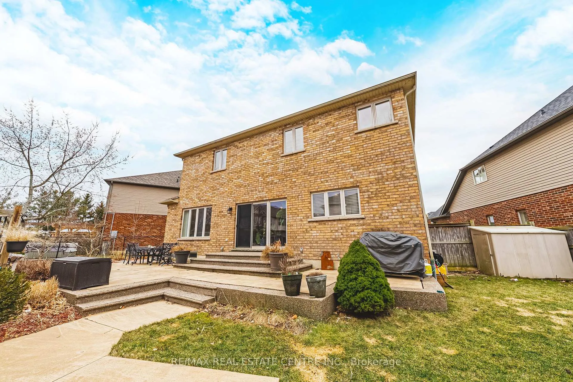 Photo 42 of 120 Valiant Circle, Hamilton, Binbrook — HOMEH