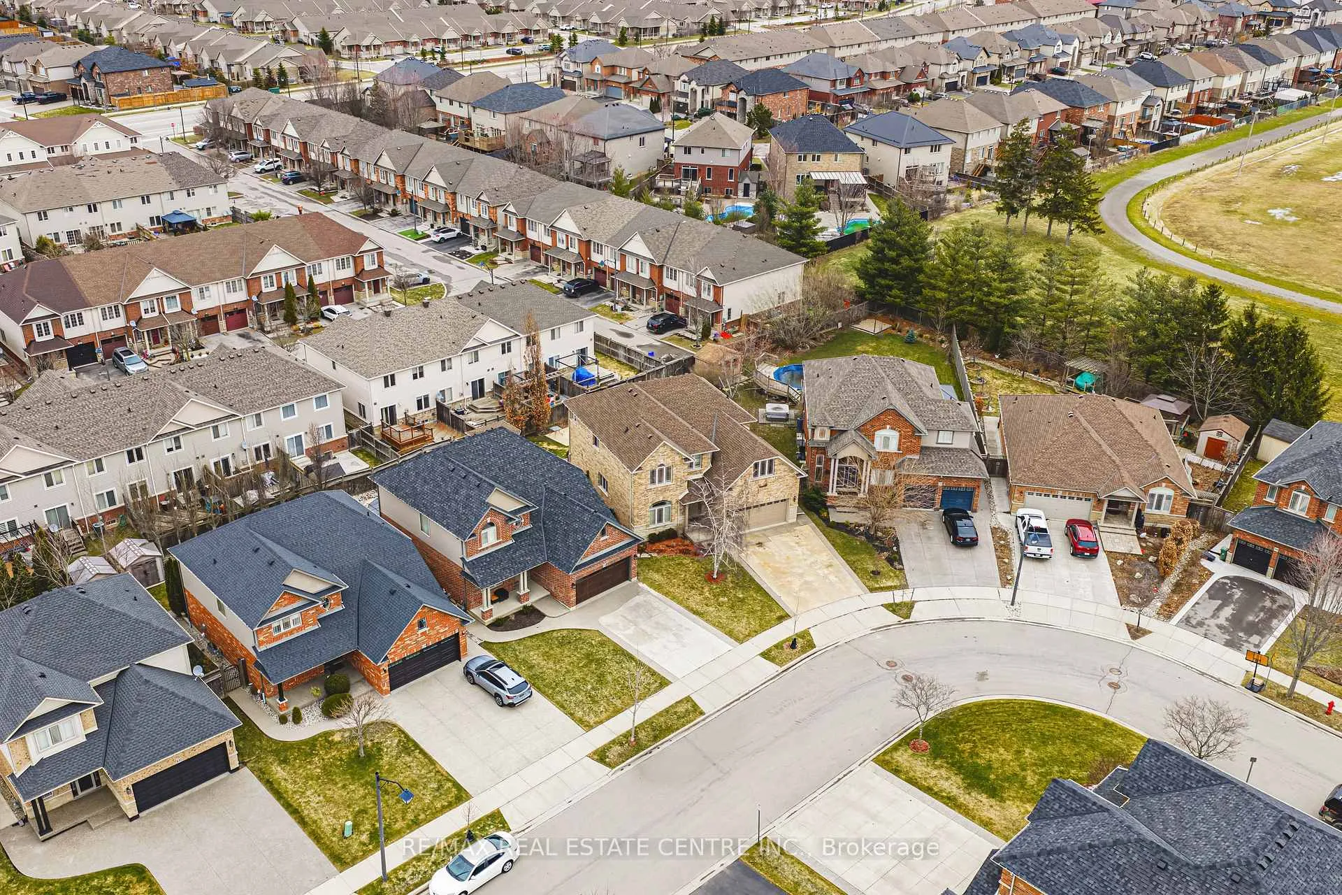 Photo 45 of 120 Valiant Circle, Hamilton, Binbrook — HOMEH