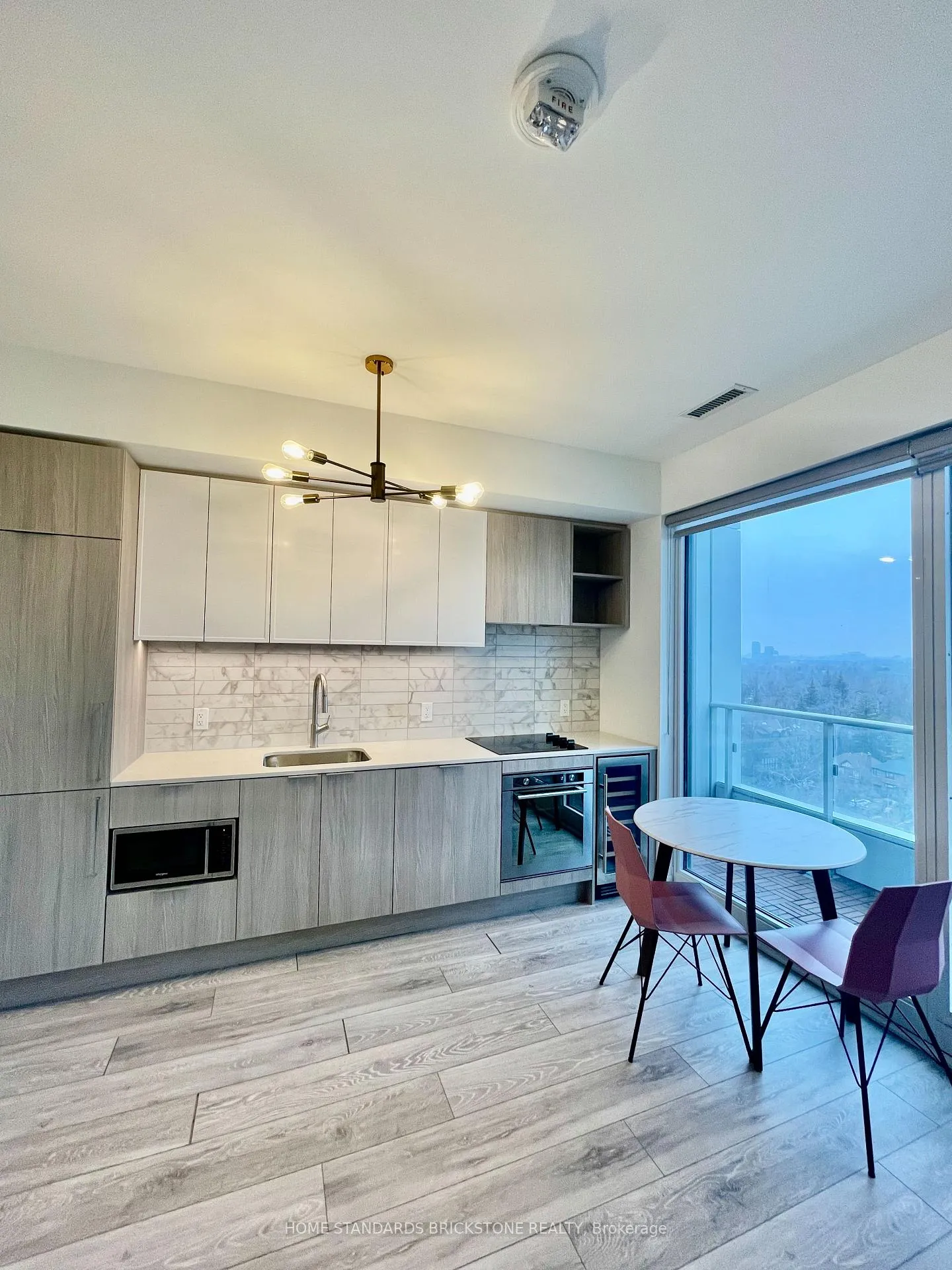Photo 4 of Unit 1612, 2020 Bathurst Street, Toronto, Humewood-Cedarvale — HOMEH