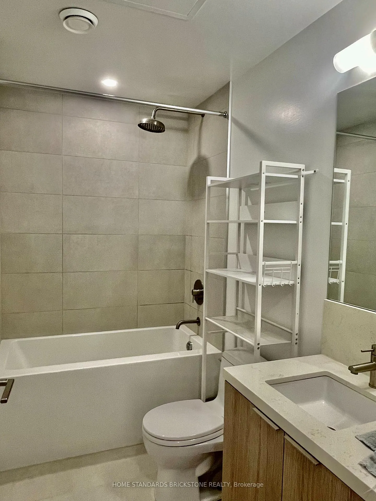 Photo 7 of Unit 1612, 2020 Bathurst Street, Toronto, Humewood-Cedarvale — HOMEH