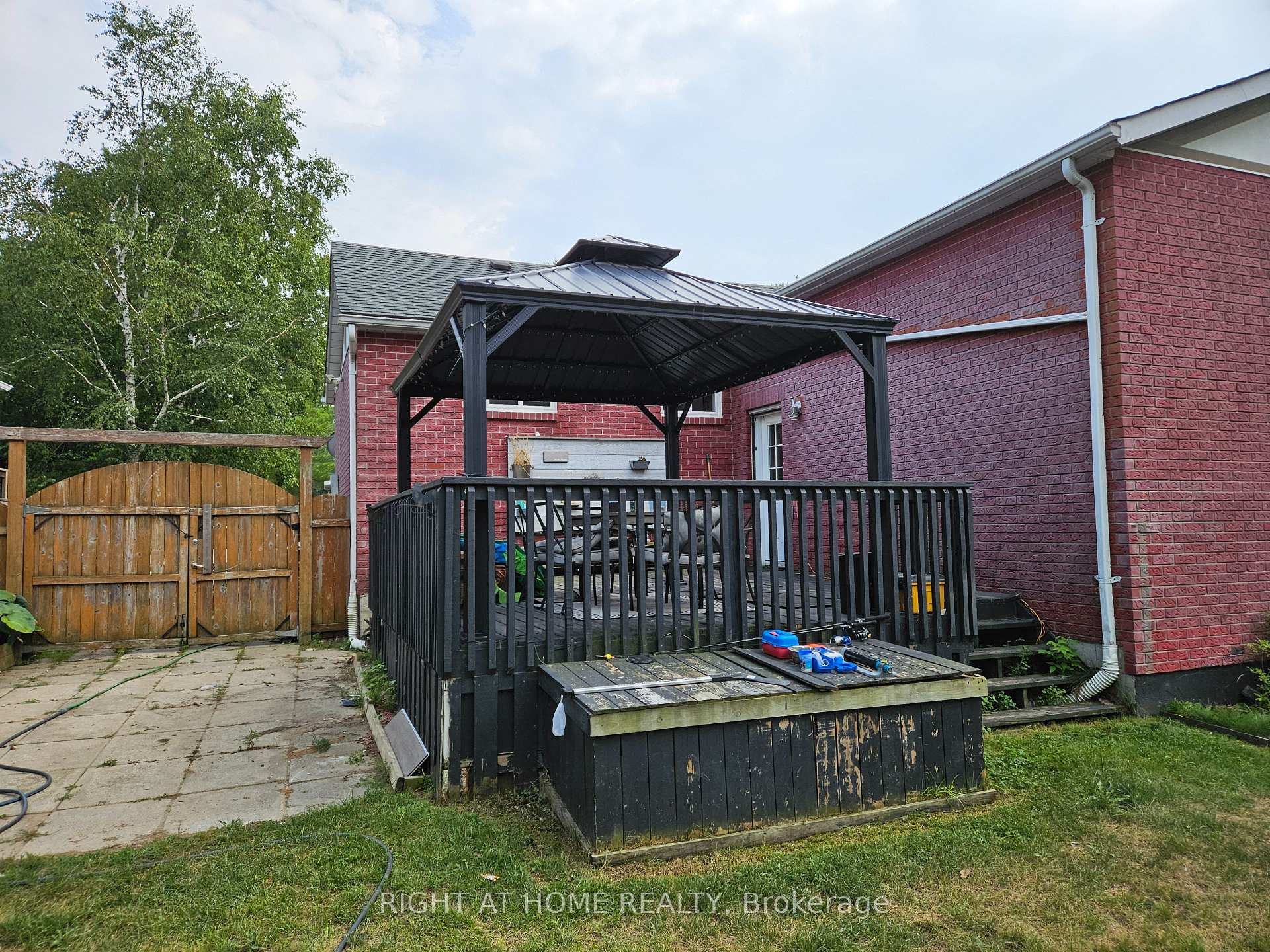 Photo 32 of 736 Pine Grove Avenue, Innisfil, Rural Innisfil — HOMEH