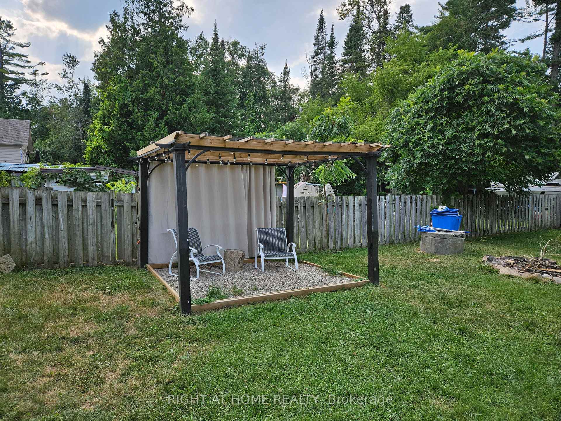 Photo 35 of 736 Pine Grove Avenue, Innisfil, Rural Innisfil — HOMEH