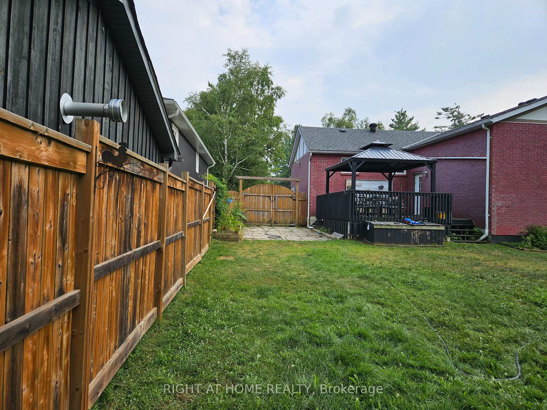 Photo 37 of 736 Pine Grove Avenue, Innisfil, Rural Innisfil — HOMEH