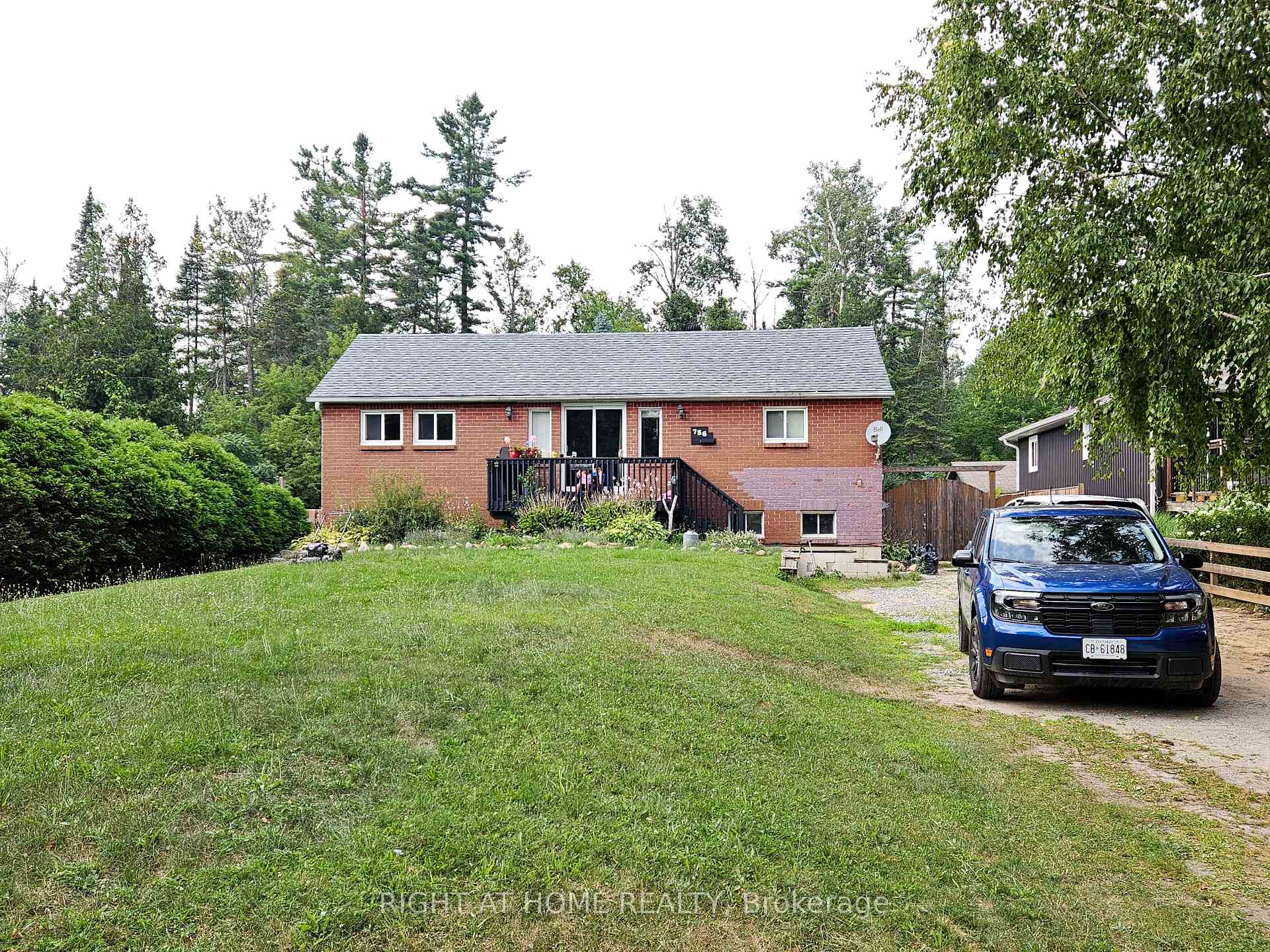 Photo 40 of 736 Pine Grove Avenue, Innisfil, Rural Innisfil — HOMEH