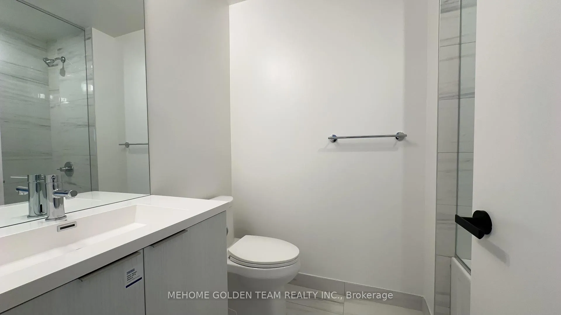 Photo 10 of Unit 3505, 8 Interchange Way, Vaughan, Vaughan Corporate Centre — HOMEH
