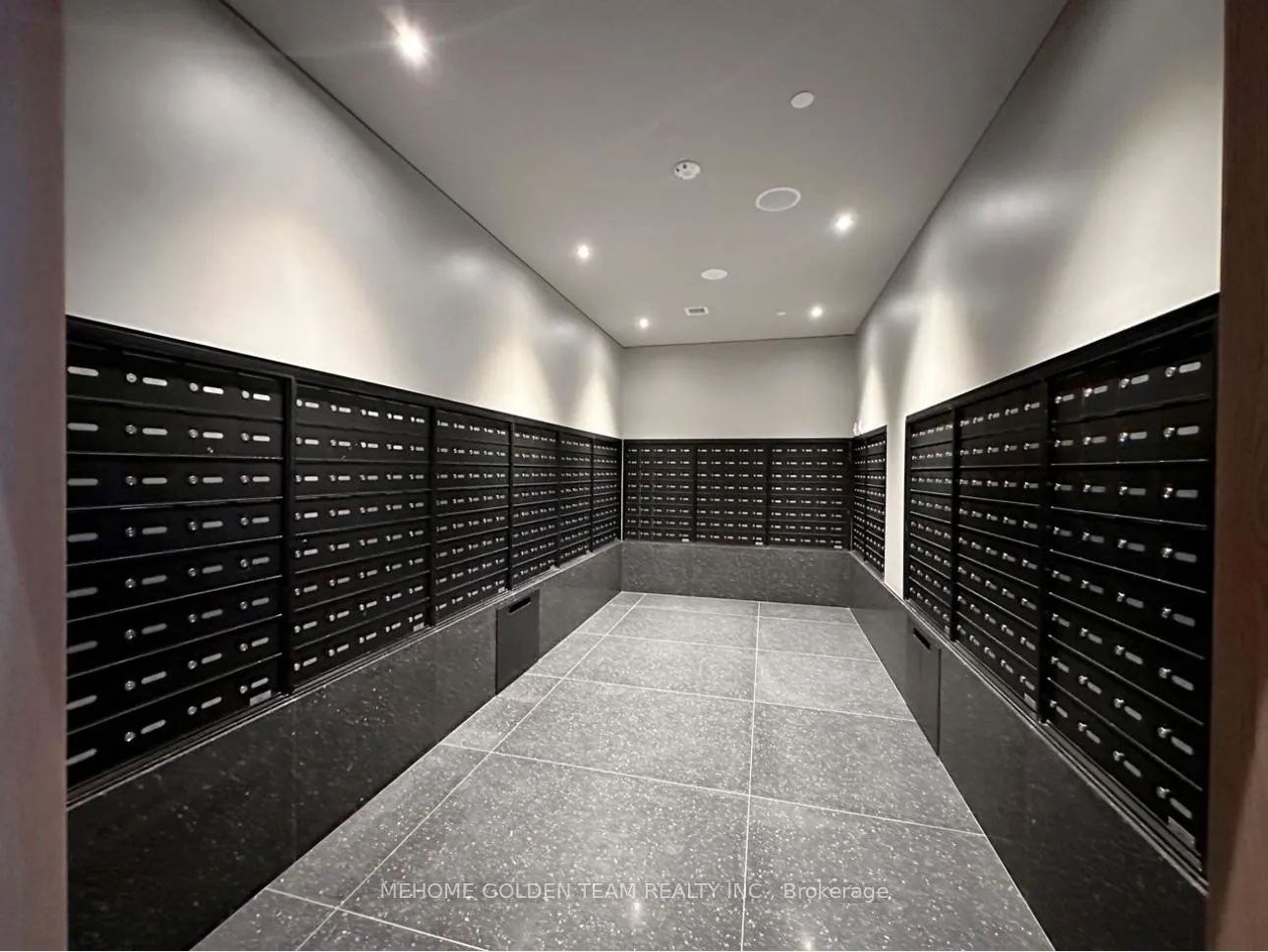 Photo 22 of Unit 3505, 8 Interchange Way, Vaughan, Vaughan Corporate Centre — HOMEH