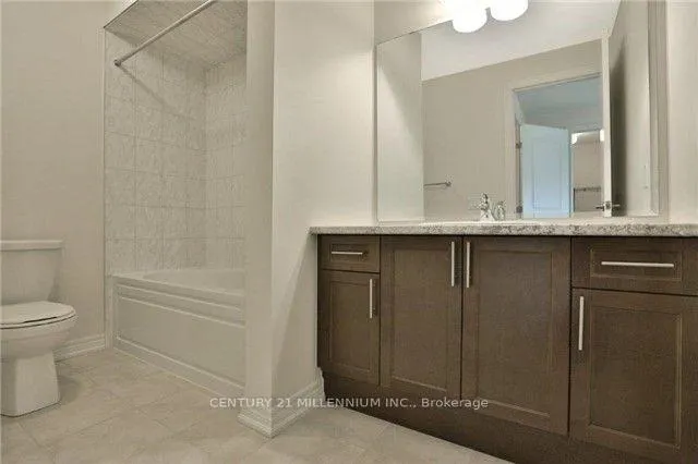Photo 2 of 9 Talence Drive, Hamilton, Stoney Creek Mountain — HOMEH