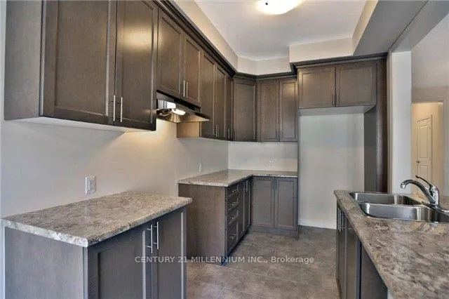 Photo 14 of 9 Talence Drive, Hamilton, Stoney Creek Mountain — HOMEH