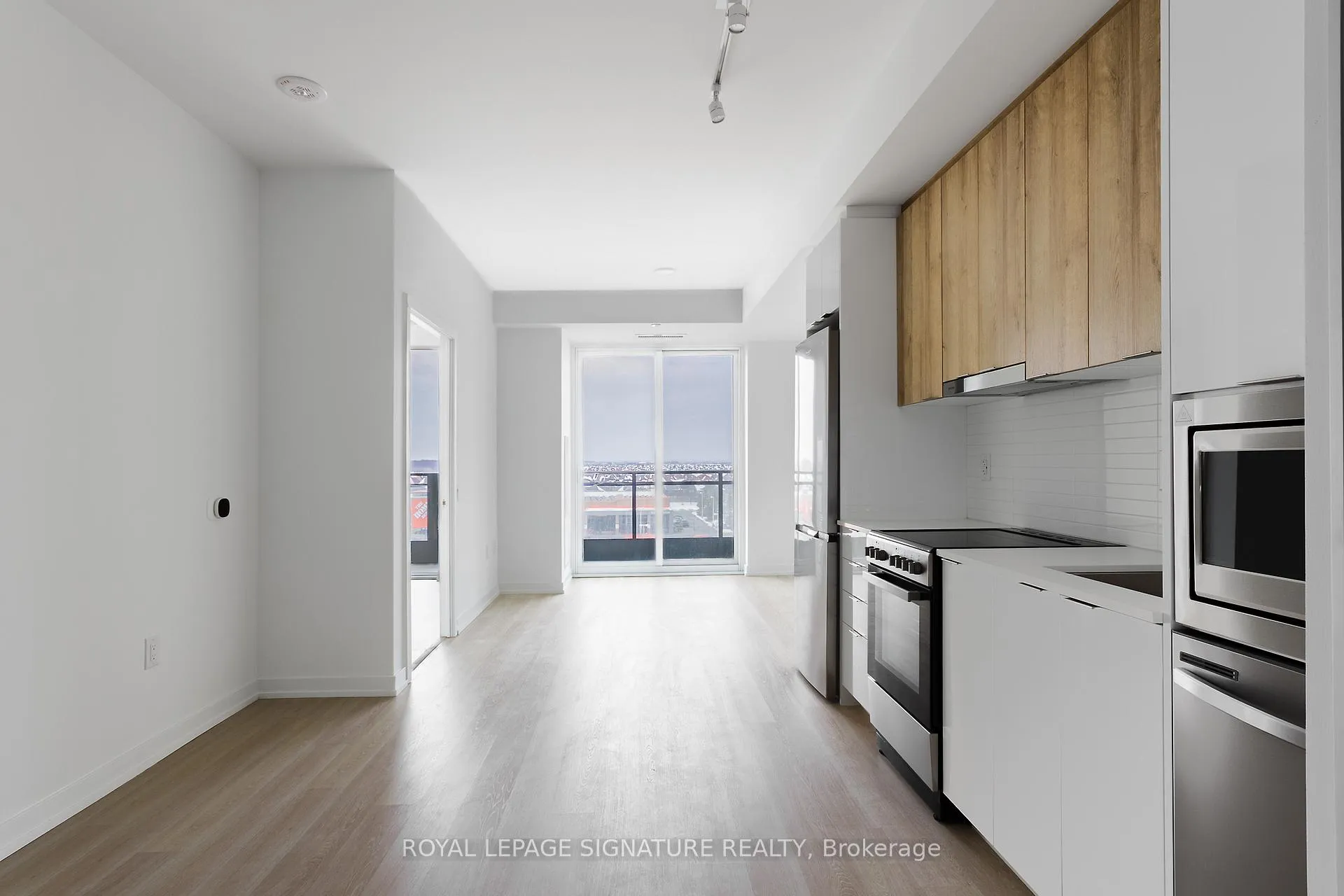 Photo 9 of Unit A806, 9763 Markham Road, Markham, Greensborough — HOMEH