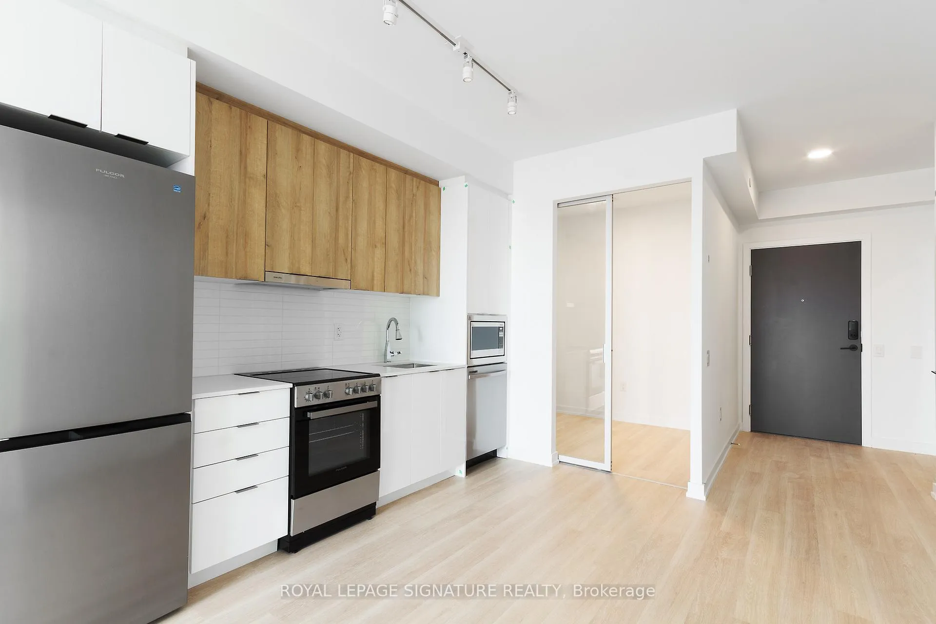 Photo 14 of Unit A806, 9763 Markham Road, Markham, Greensborough — HOMEH