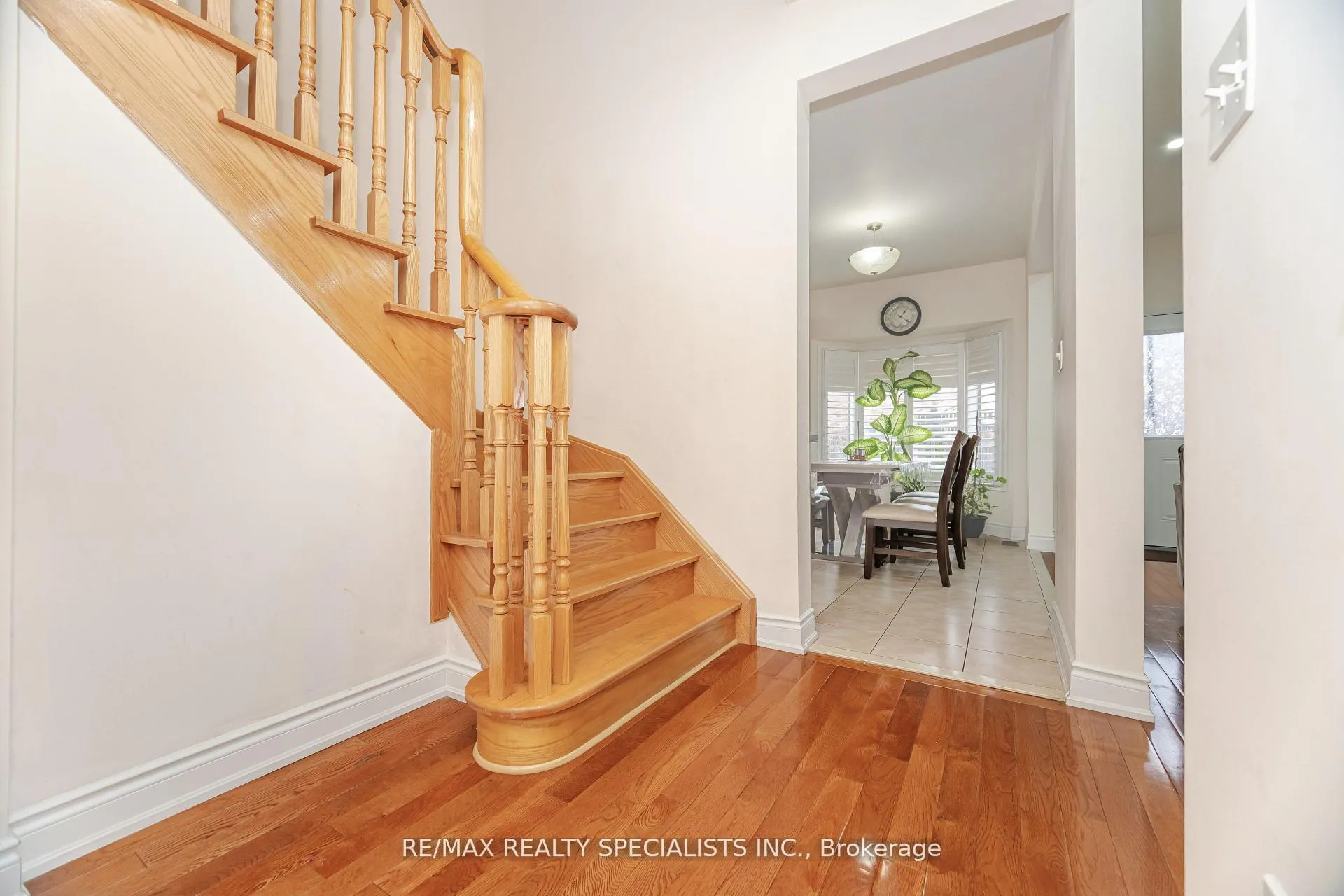 Photo 6 of 23 Personna Circle, Brampton, Credit Valley — HOMEH