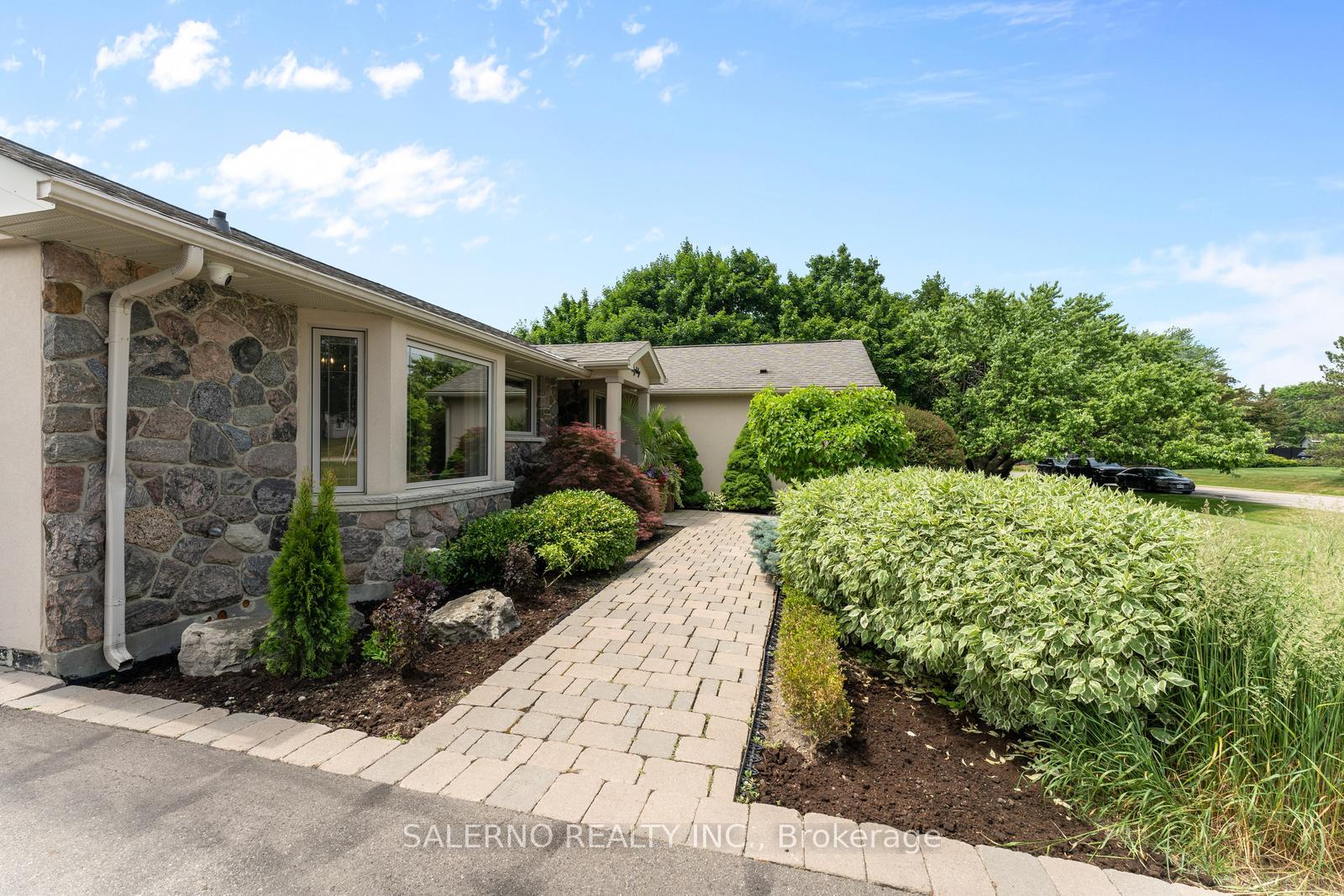 Photo 5 of 80 Noblewood Drive, King, Nobleton — HOMEH