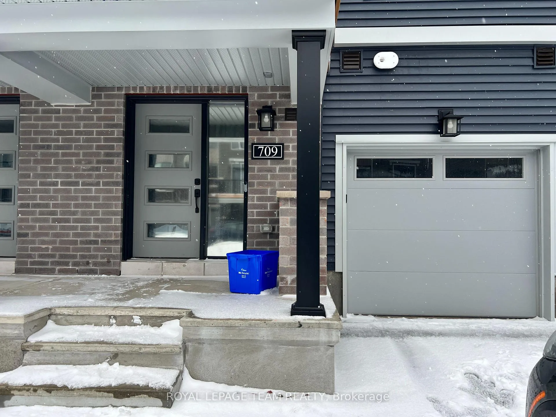 Photo 2 of 709 Confluence Walk, Ottawa, Avalon West — HOMEH