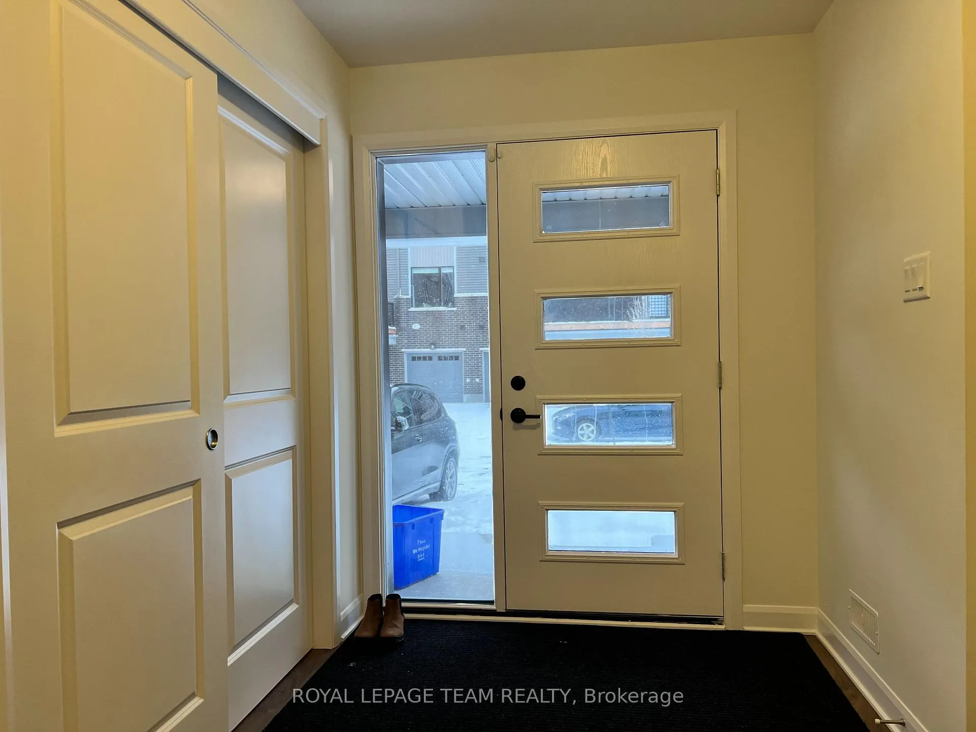 Photo 3 of 709 Confluence Walk, Ottawa, Avalon West — HOMEH