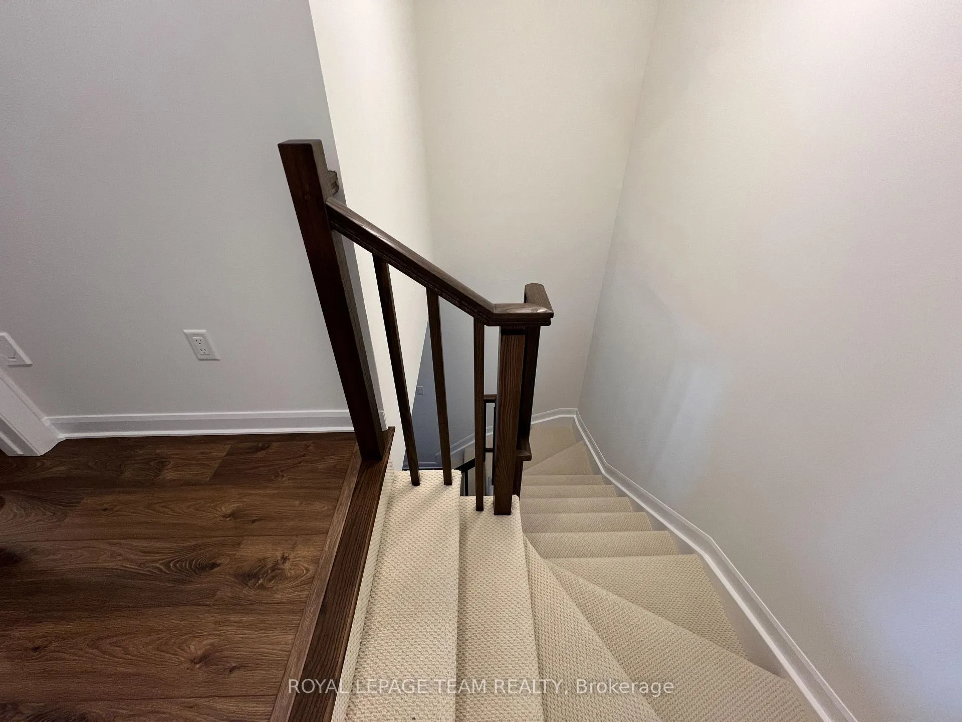 Photo 17 of 709 Confluence Walk, Ottawa, Avalon West — HOMEH