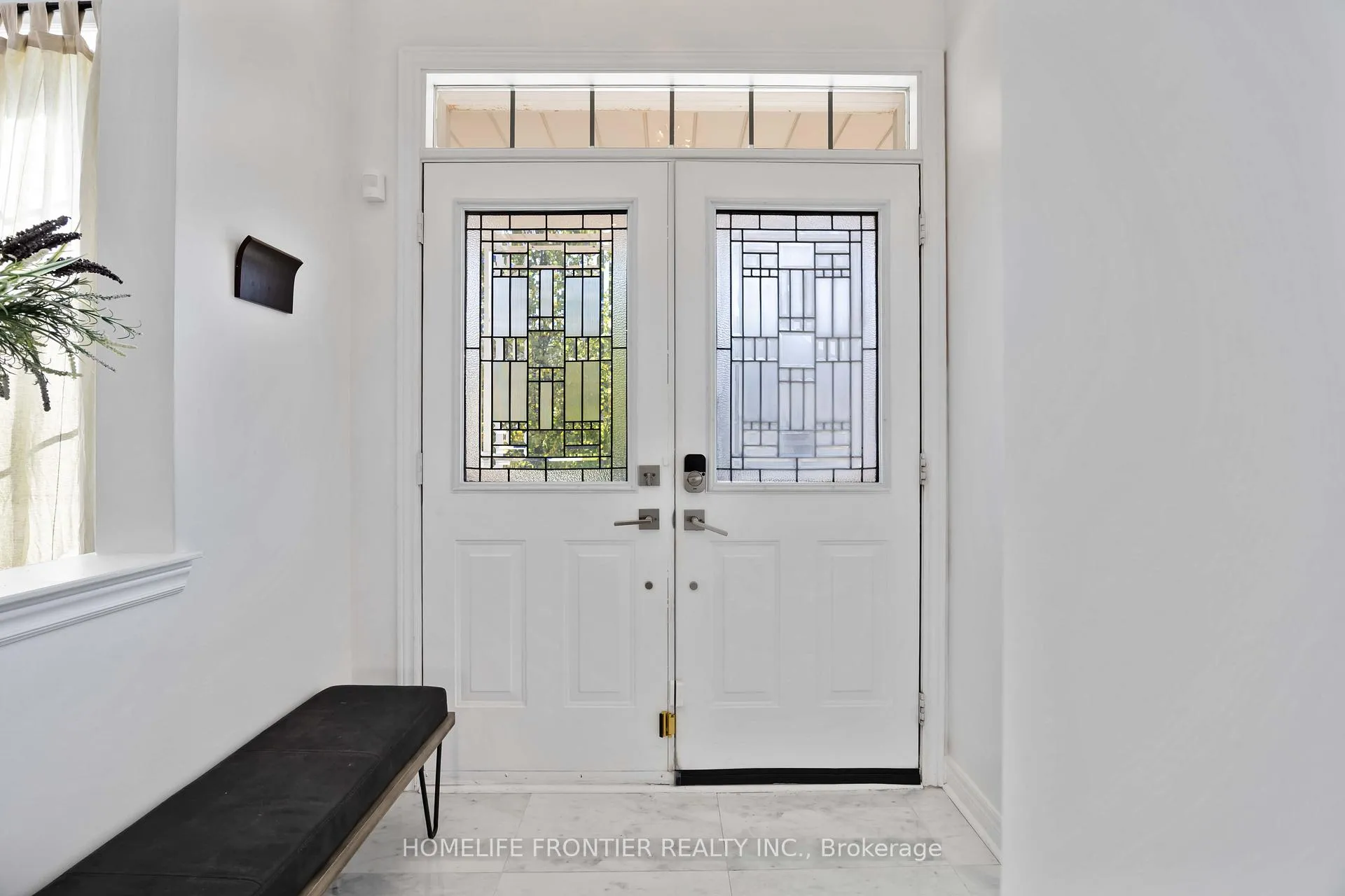 Photo 5 of 26 Barnstone Drive, Markham, Wismer — HOMEH