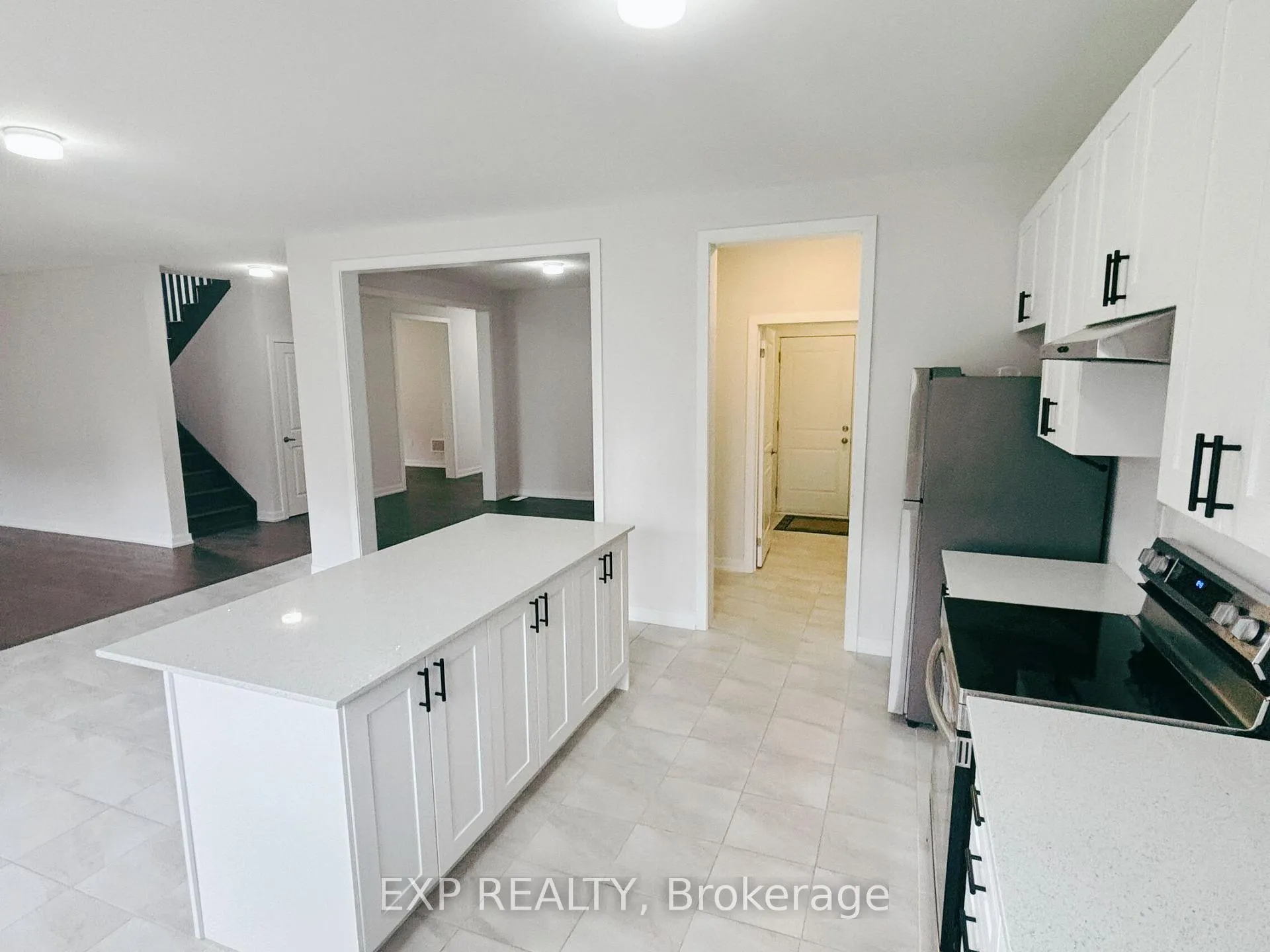 Photo 7 of 23 Bird Street, Norfolk, Simcoe — HOMEH