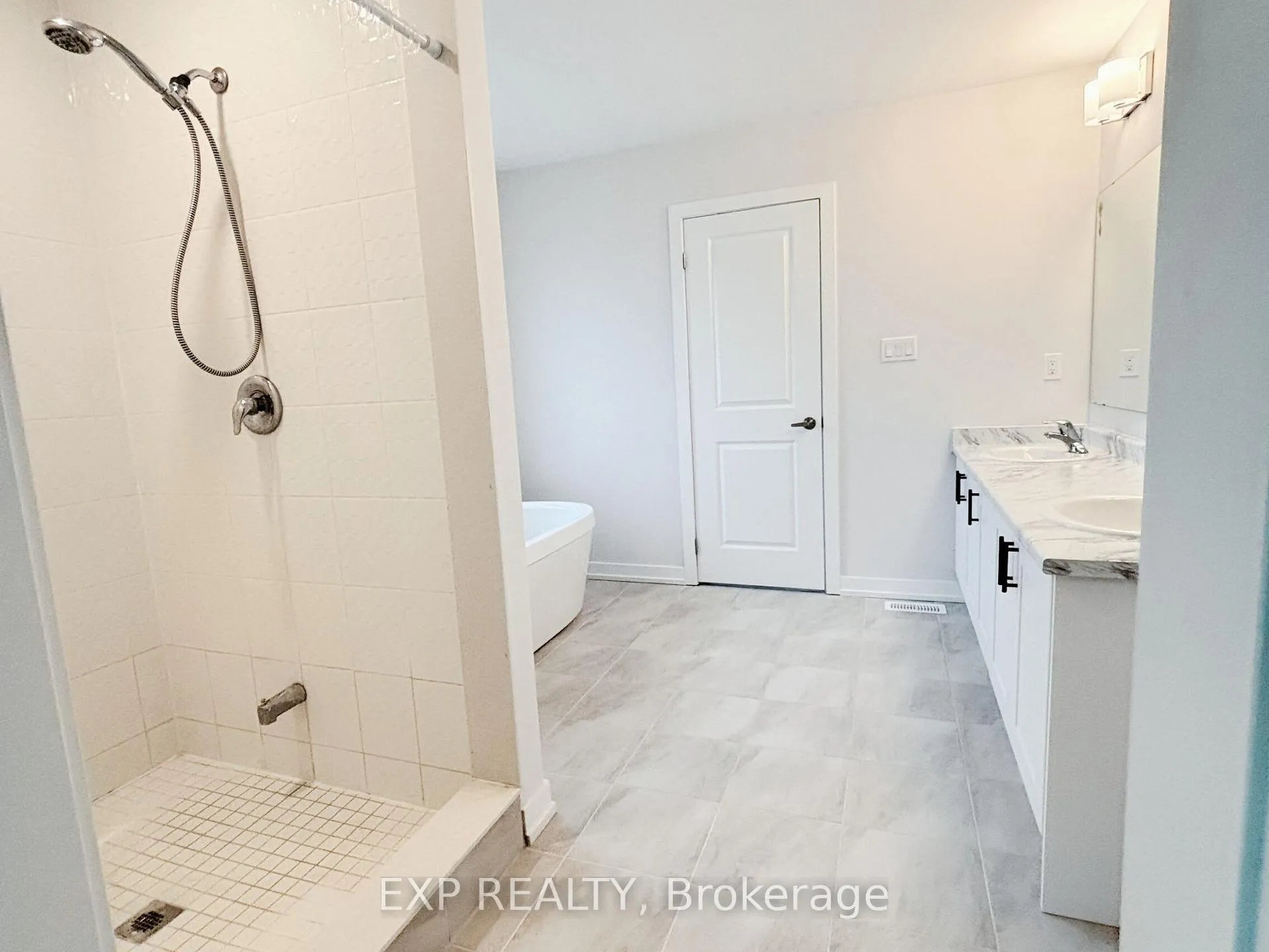 Photo 15 of 23 Bird Street, Norfolk, Simcoe — HOMEH