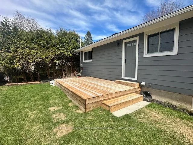 Photo 14 of Unit B, 1398 Jamison Avenue, Ottawa, Bilberry Creek/Queenswood Heights — HOMEH