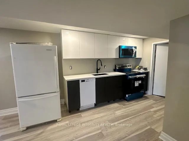 Photo 15 of Unit B, 1398 Jamison Avenue, Ottawa, Bilberry Creek/Queenswood Heights — HOMEH