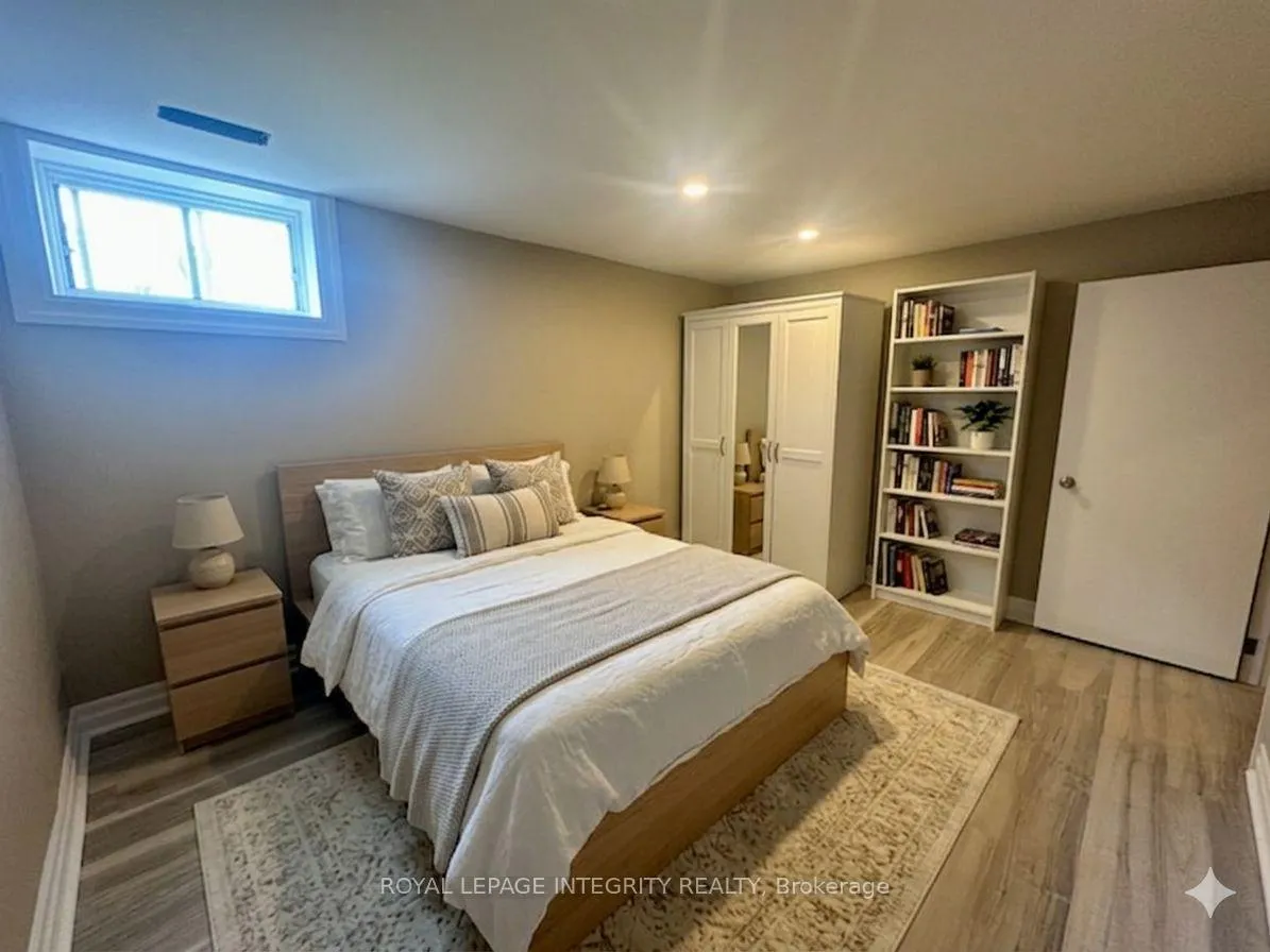 Photo 18 of Unit B, 1398 Jamison Avenue, Ottawa, Bilberry Creek/Queenswood Heights — HOMEH