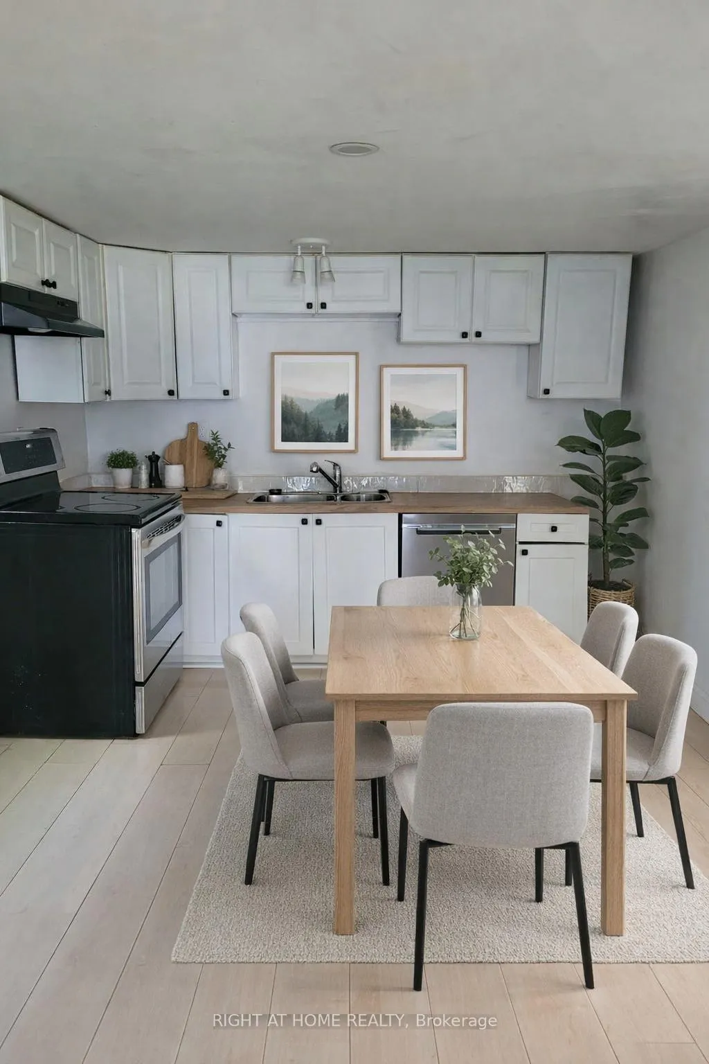 Photo 6 of 248 Mcnaughton Avenue E, Chatham-Kent, Chatham — HOMEH